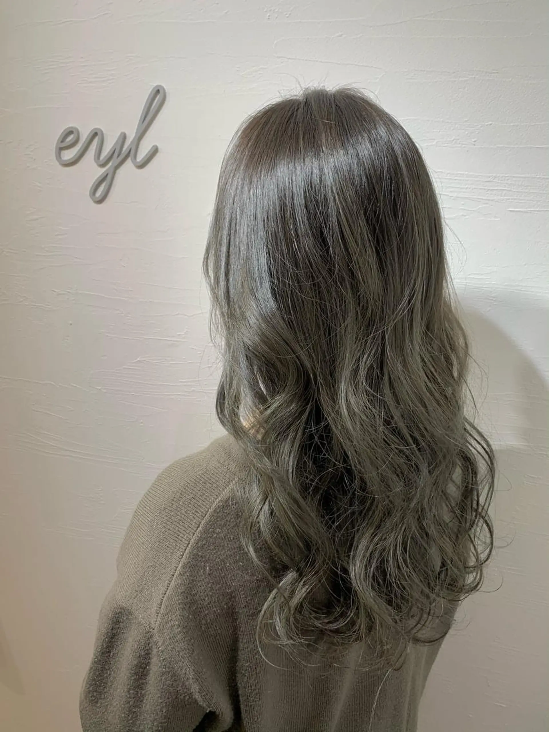 ロング カラー ブリーチ 透明感カラー グラデーションカラー ヘアカラー トリートメント eyl〜エイル〜所属・💎赤み消しカラー 特化型デザイナー💎のヘアスタイル