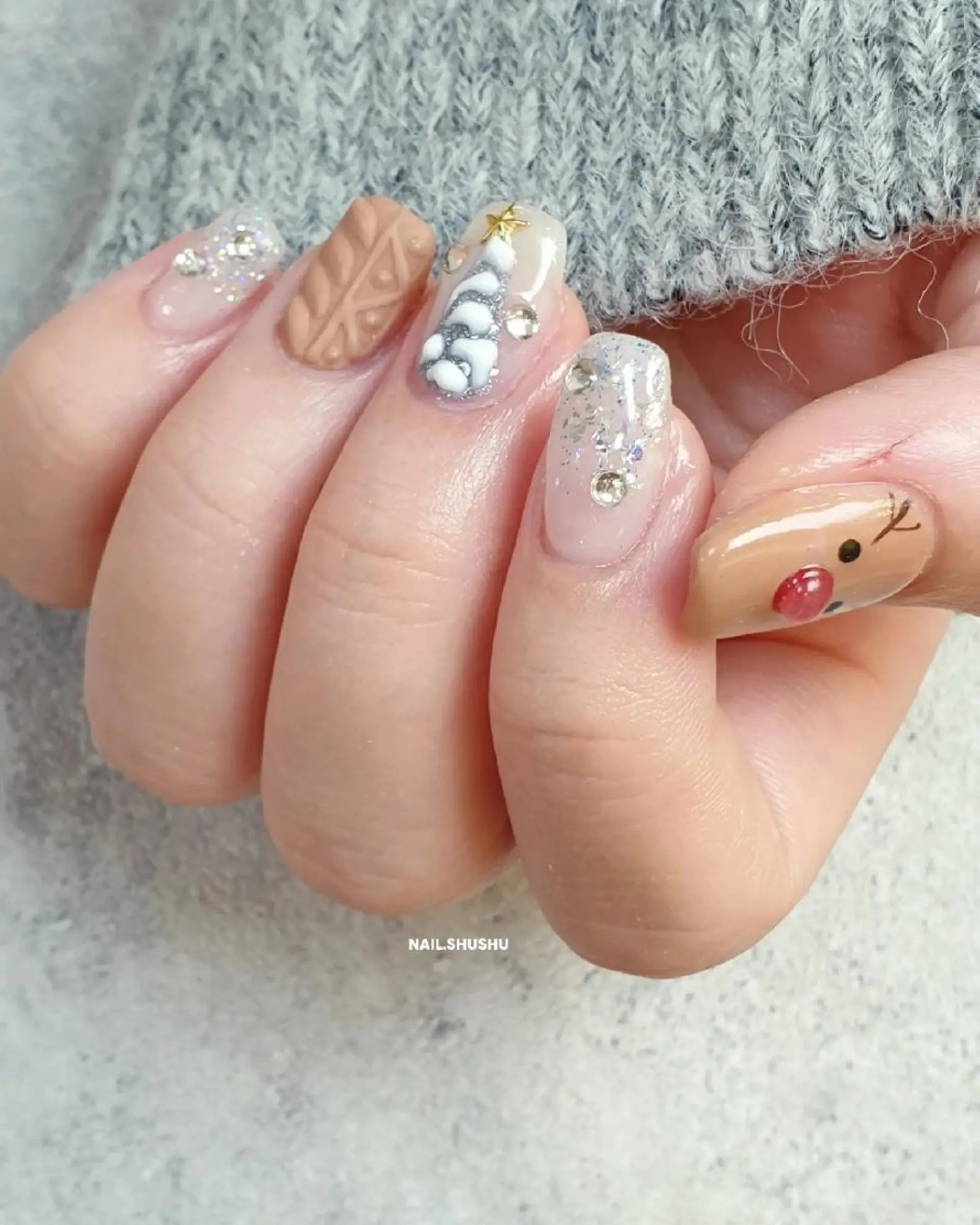 ネイル 持ち込み ニュアンスネイル シンプルネイル 冬ネイル 3dパーツ/流行り 👧shushu❤️のネイルデザイン