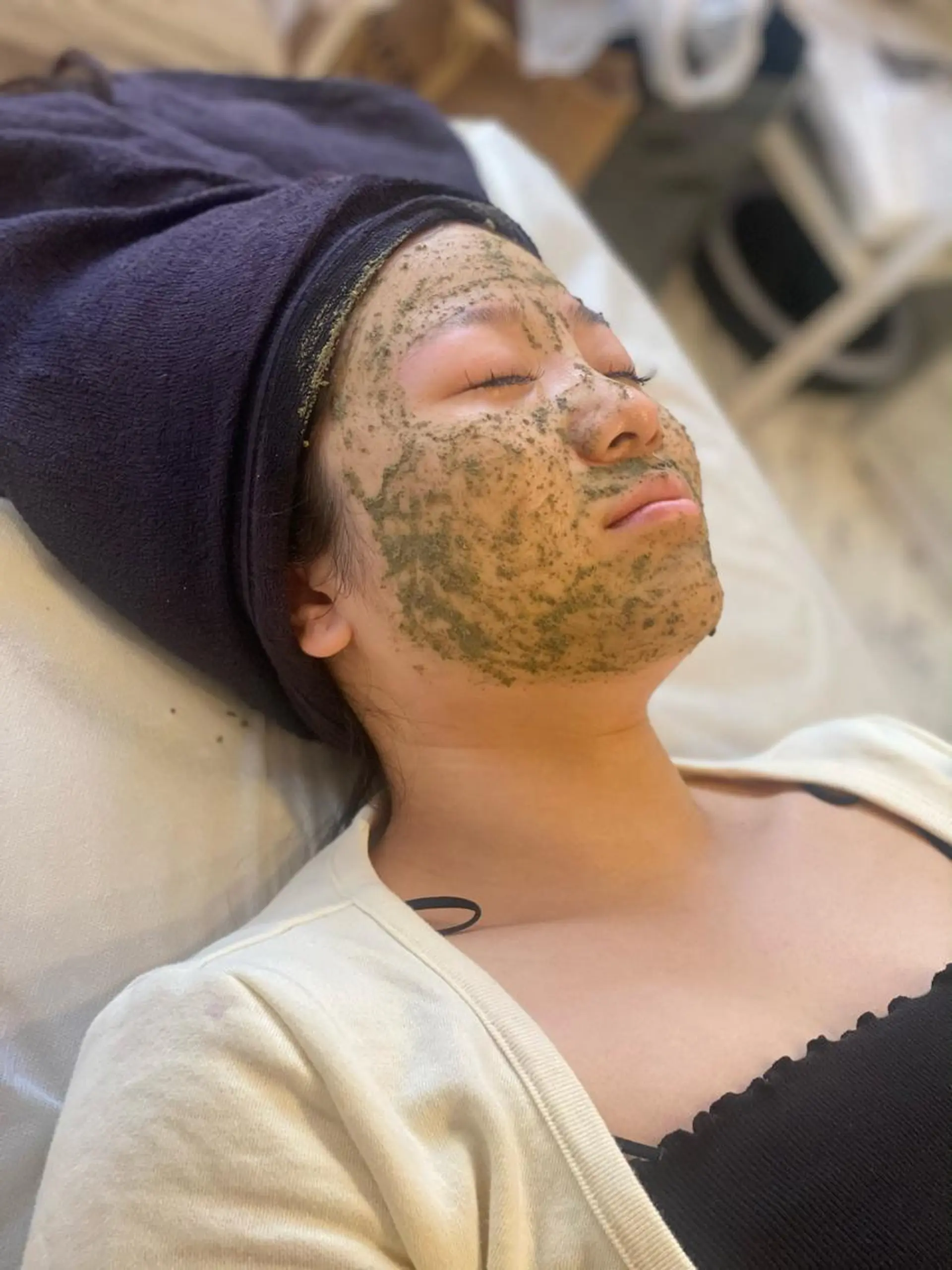 ハーブピーリング/韓国肌管理/フェイシャル/毛穴洗浄/眉毛/顔脱毛【糸脱毛専門】rev所属・ハーブピーリング🌹 毛穴洗浄❤️眉waxのエステ・リラクイメージ