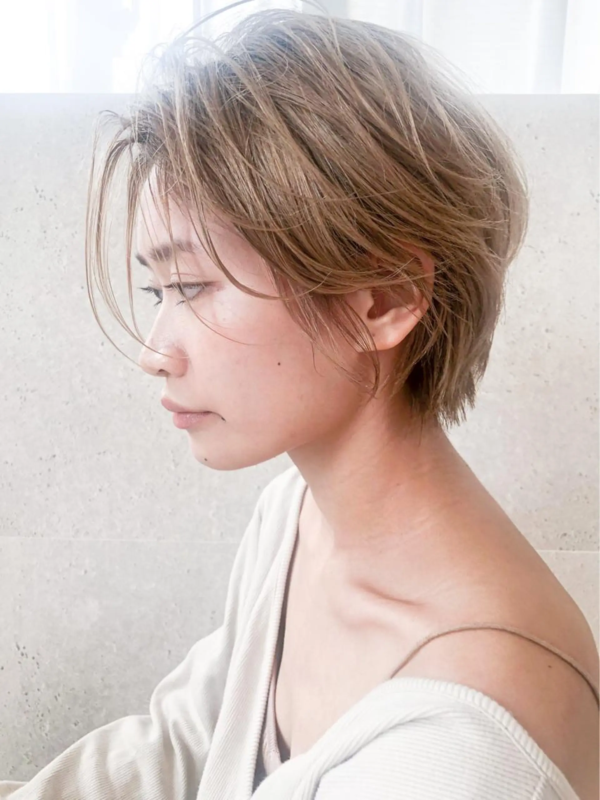 ショート カラー ヘアアレンジ ミニボブ/ブリーチ 🌈MISATOのヘアスタイル