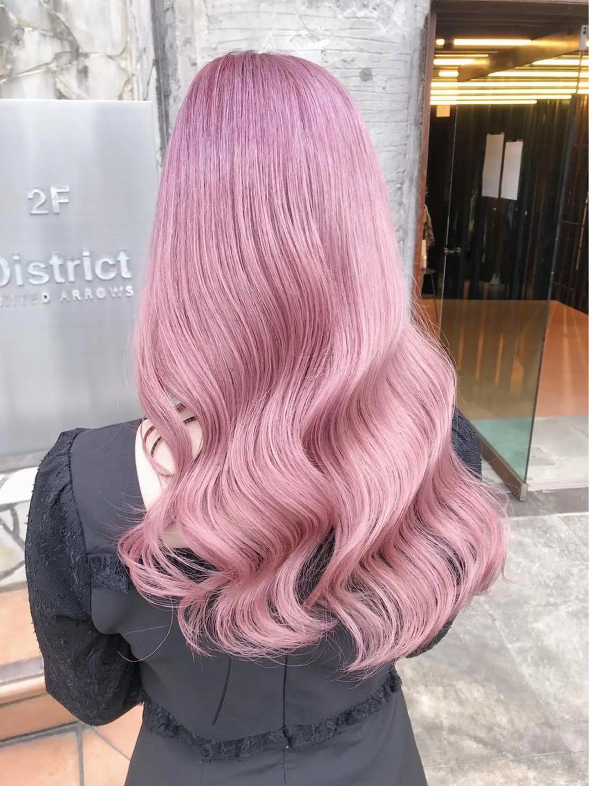ロング カラー ヘアアレンジ メンズ メンズバレイヤージュ メンズブリーチ メンズハイライト メンズハイトーン メンズインナーカラー カット ヘアカラー トリートメント 韓国ヘア特化💍 tiam💍ブリーチのヘアスタイル