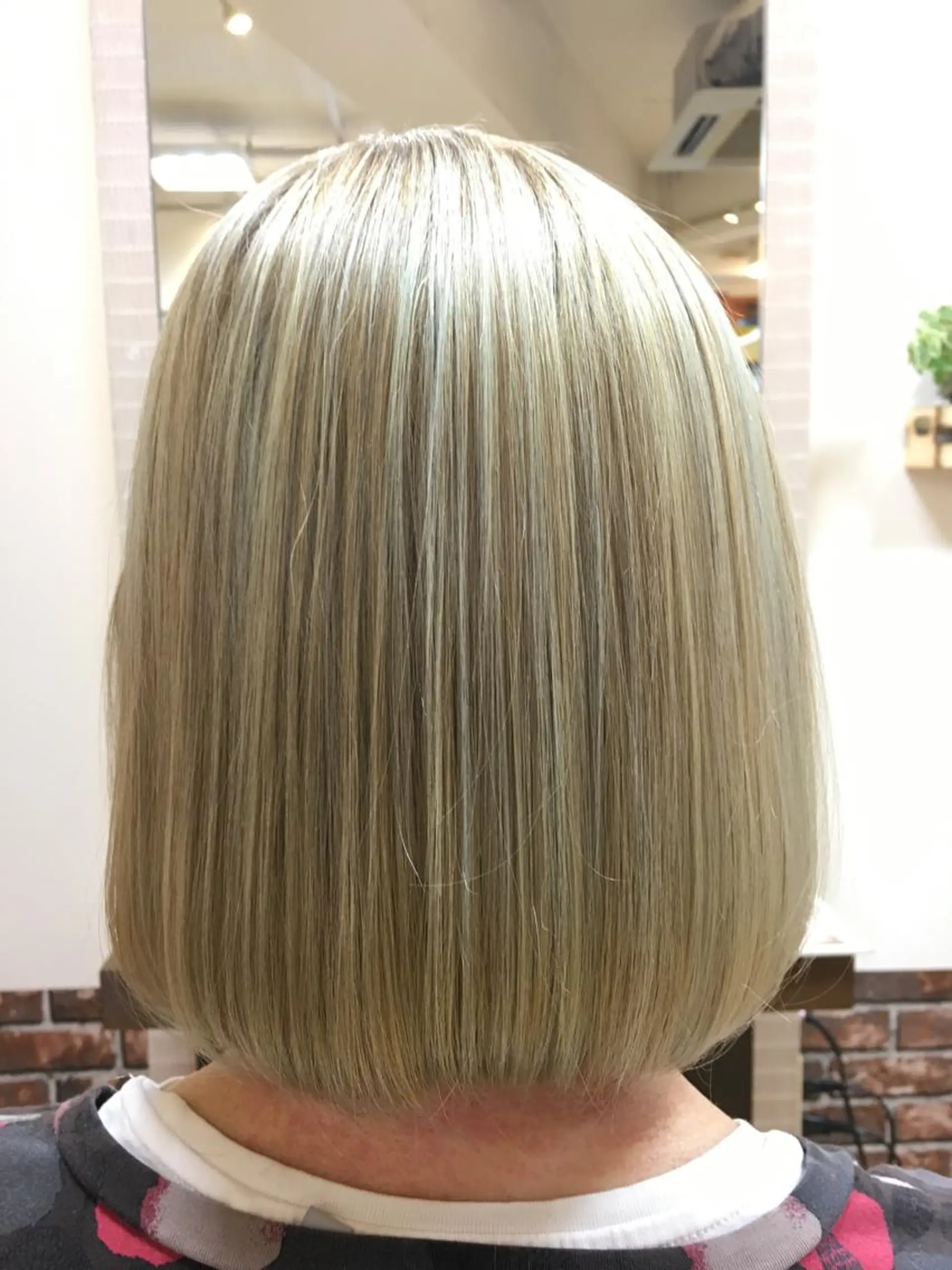 ショート カラー ブリーチ ハイライトカラー ハイライト 🎨店長・田代🎨 最高の可愛さへ🔥のヘアスタイル