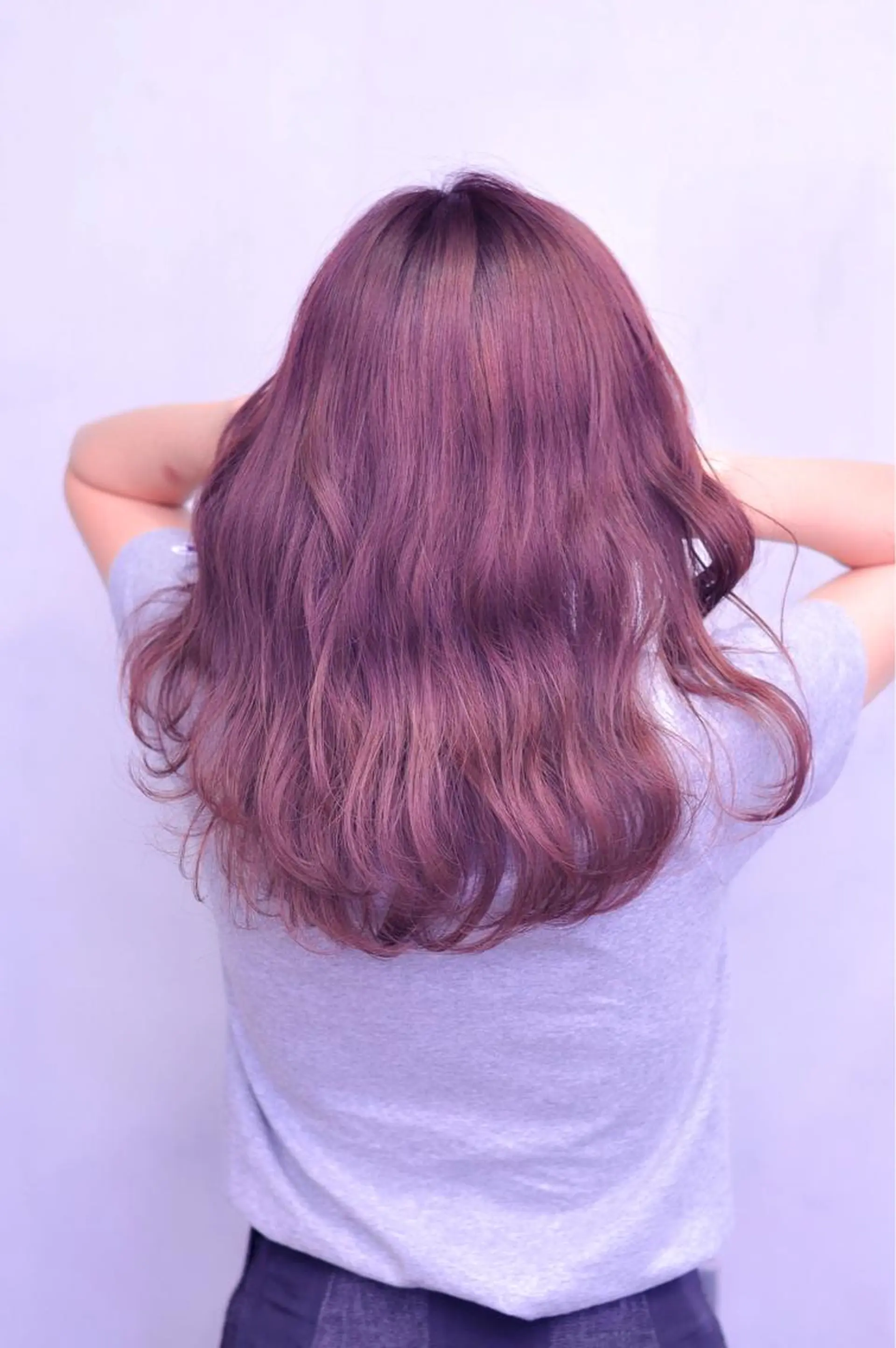 セミロング カラー ブリーチ 透明感カラー ラベンダーカラー ピンクカラー ピンクラベンダー kiki所属・中田 敏明のヘアスタイル