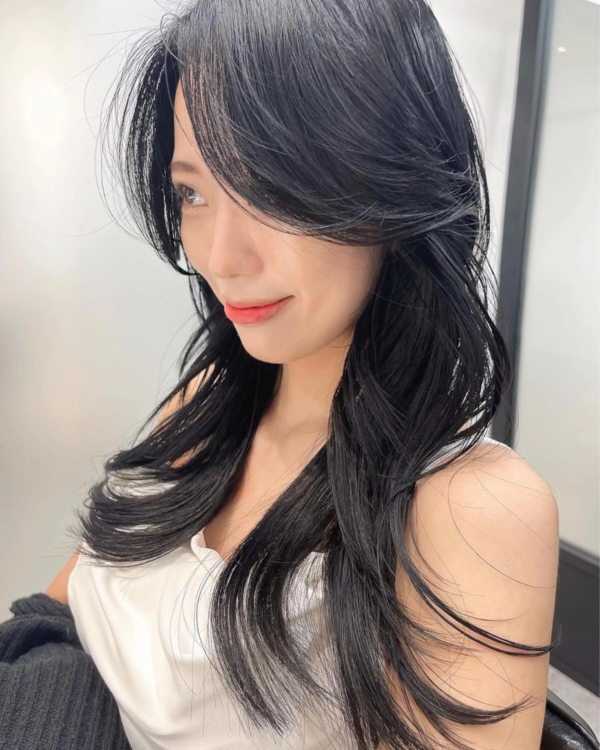 ロング カット ヘアカラー トリートメント 韓国レイヤーカット 髪質改善▫️水野有真のヘアスタイル