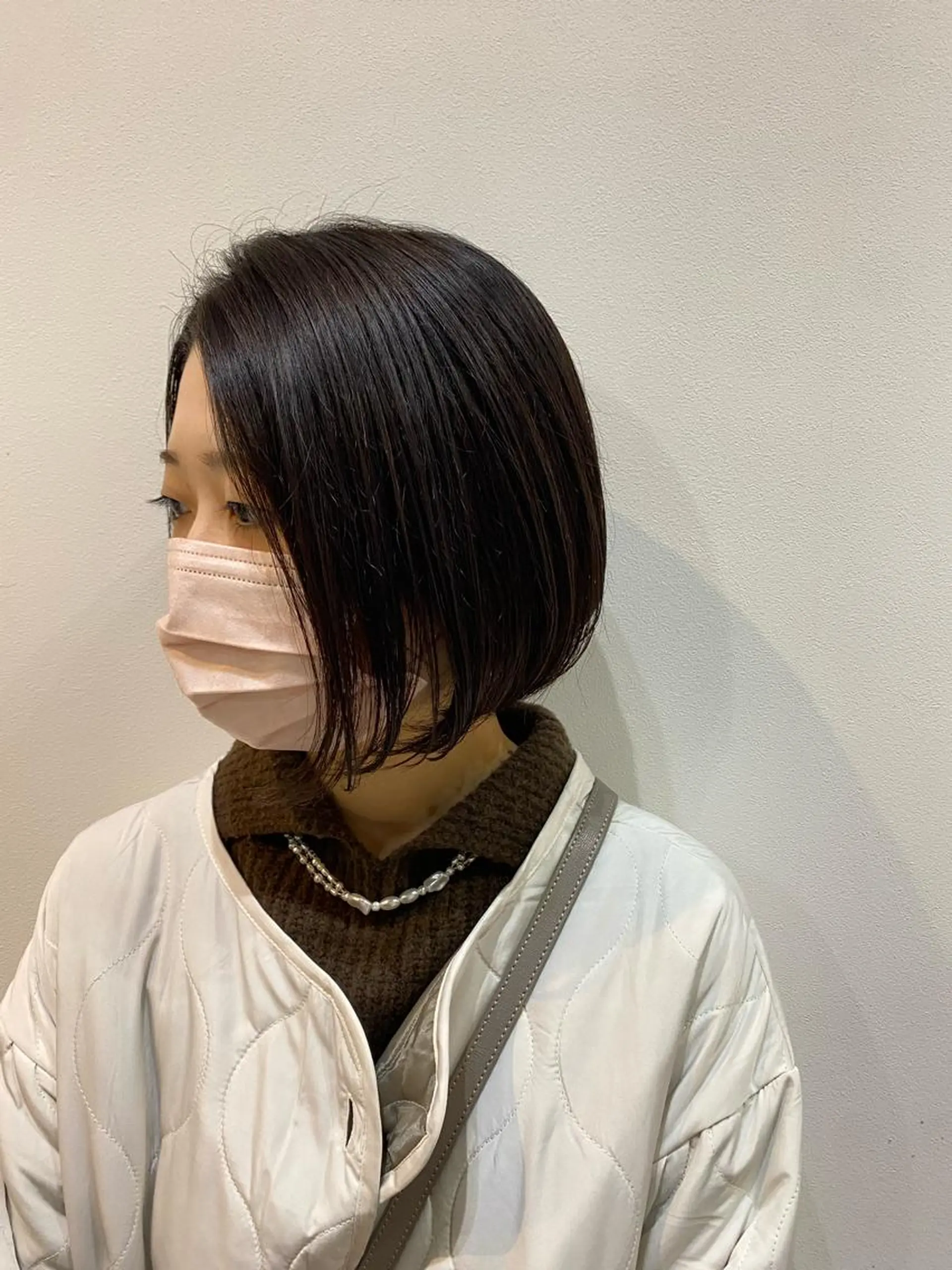 ショート カラー 前下がりボブ バレイヤージュ ブリーチ ケアブリーチ ダブルカラー カット ヘアカラー トリートメント 大人かわいい×艶髪 🤍塩川のヘアスタイル