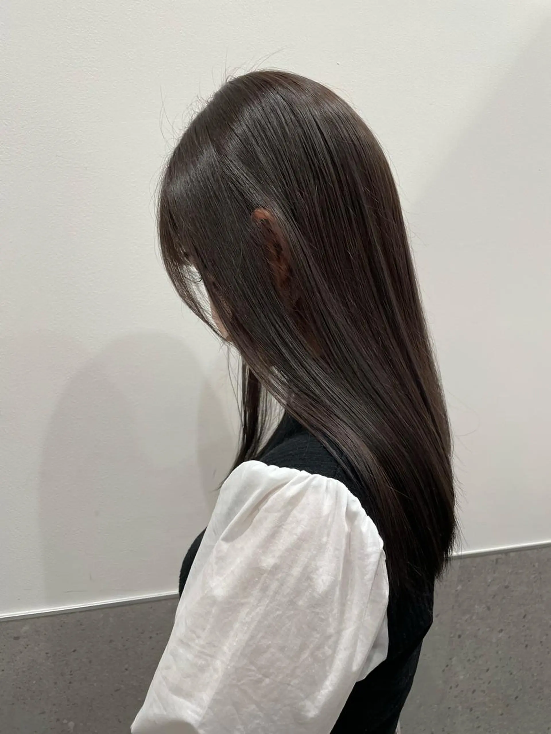 ミディアム カラー ヘアアレンジ アイブロウ ミニボブ/ブリーチ 🌈MISATOのヘアスタイル