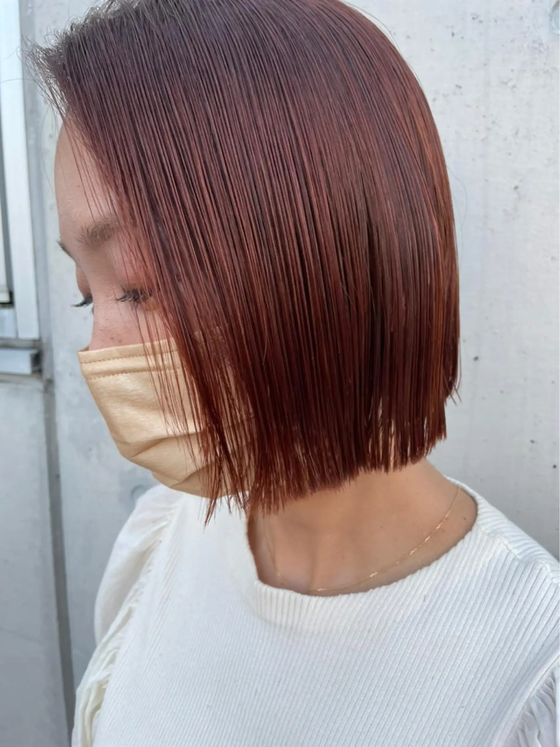 ミディアム カラー 岸田 莉奈のヘアスタイル