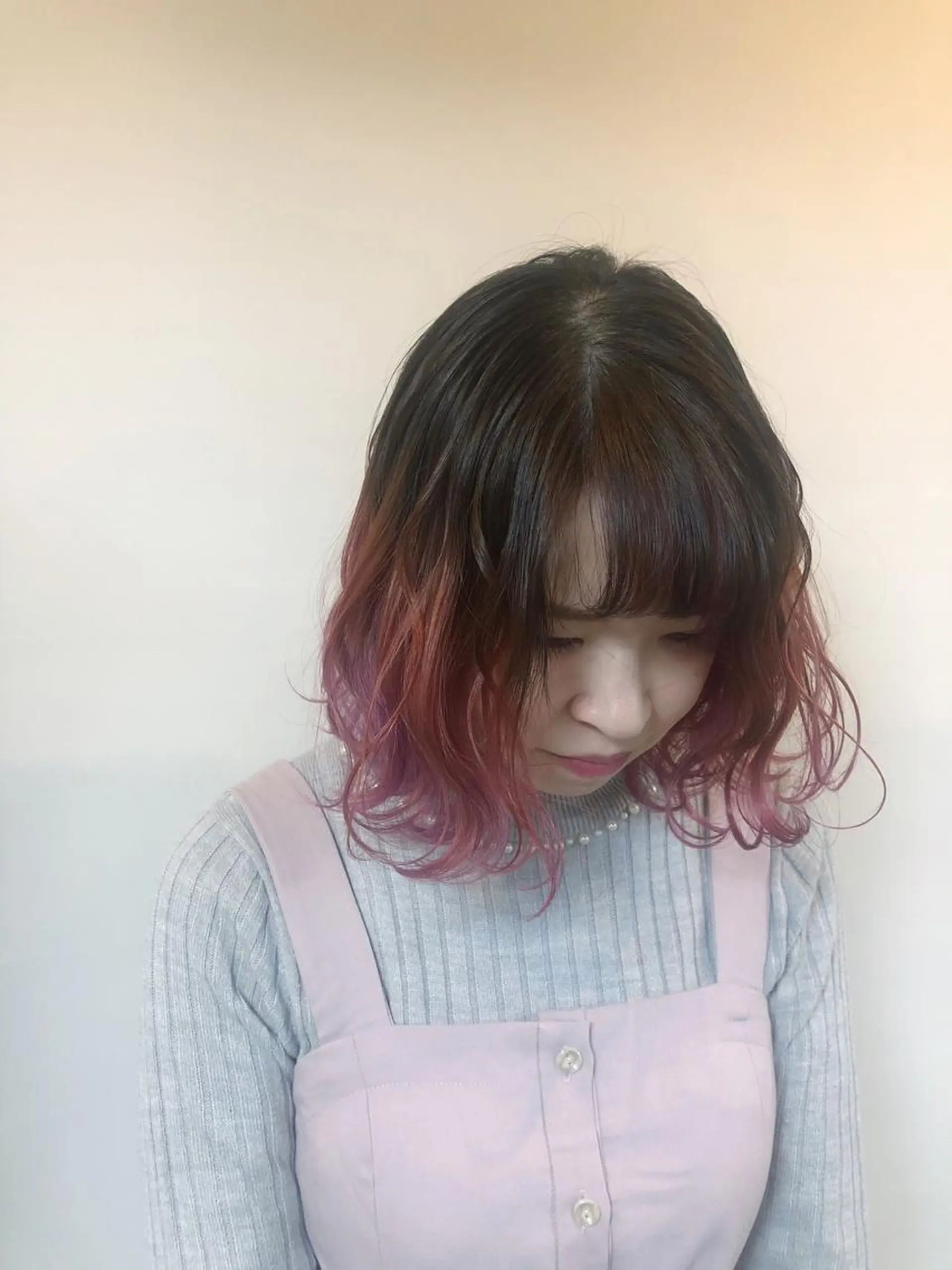 ショート カラー パーマ ヘアアレンジ ヘアカラー トリートメント 推し活専用 【派手髪】飯野ゆかりのヘアスタイル