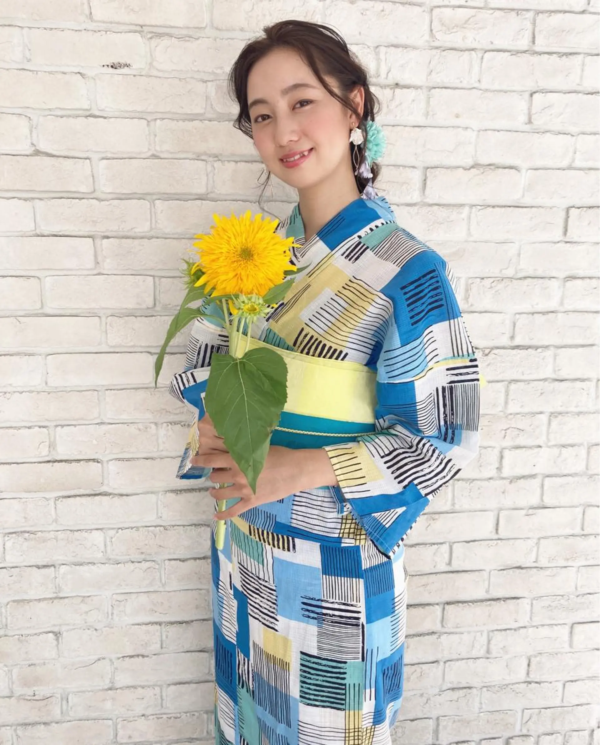 セミロング ハウス山下あやか 成人式カットカラーのヘアスタイル