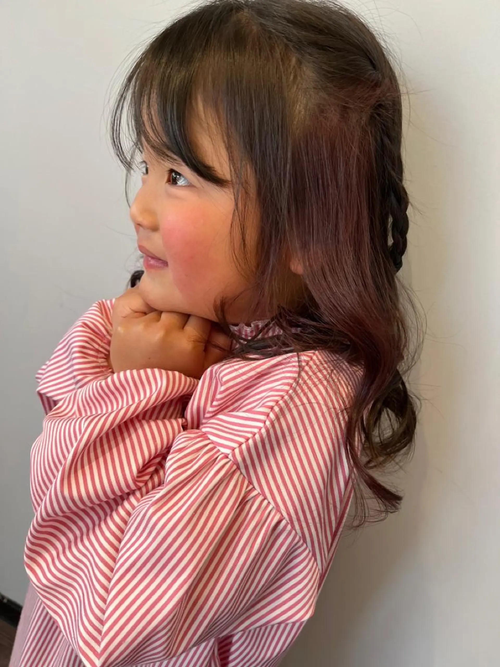 ミディアム カラー キッズ ヘアカラー トリートメント Mavie hair所属・髪質改善×潤艶カラー ⭐️岡田崇彰のヘアスタイル