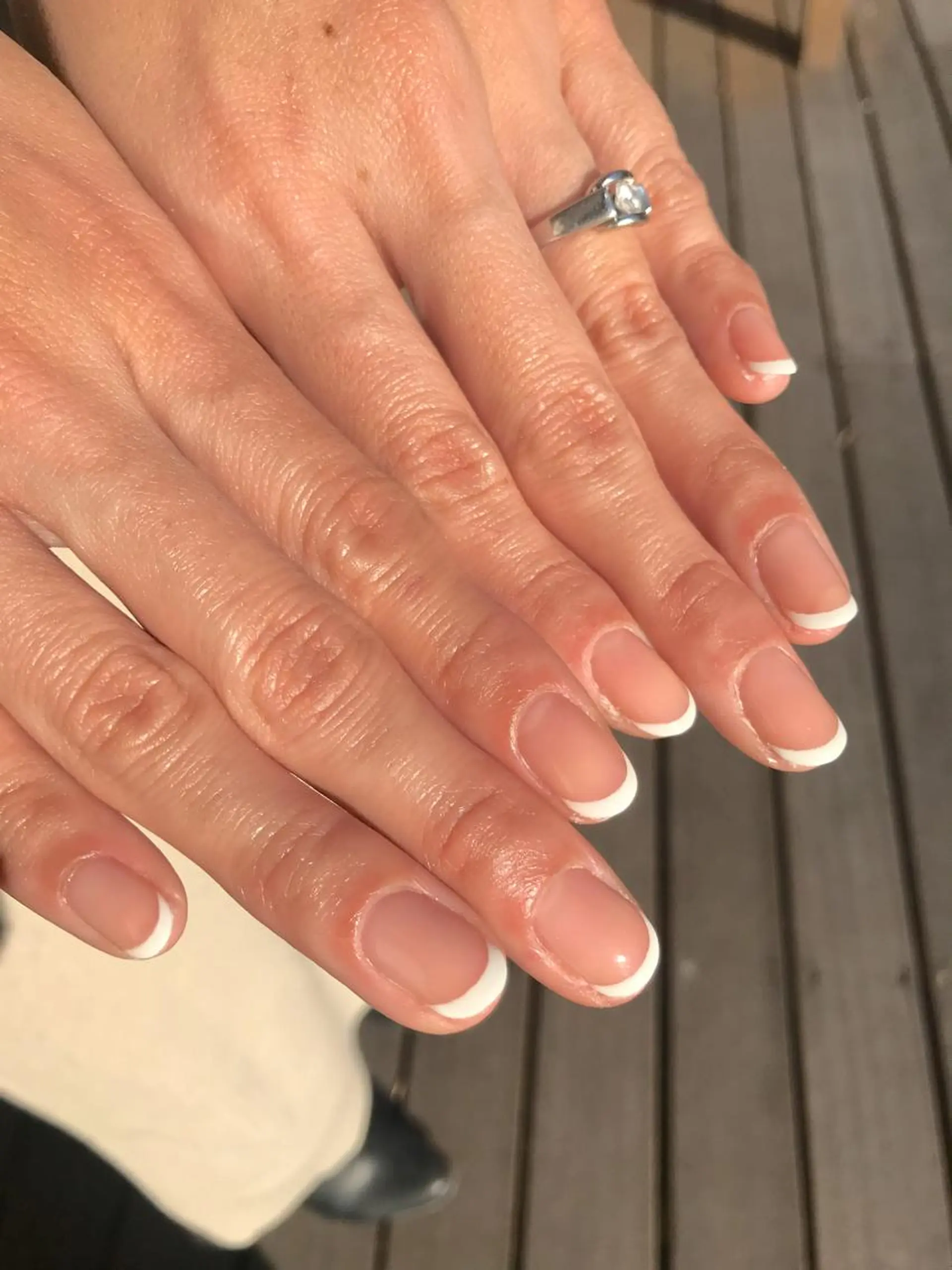 ネイル フレンチネイル ハンドネイル eclale nのネイルデザイン