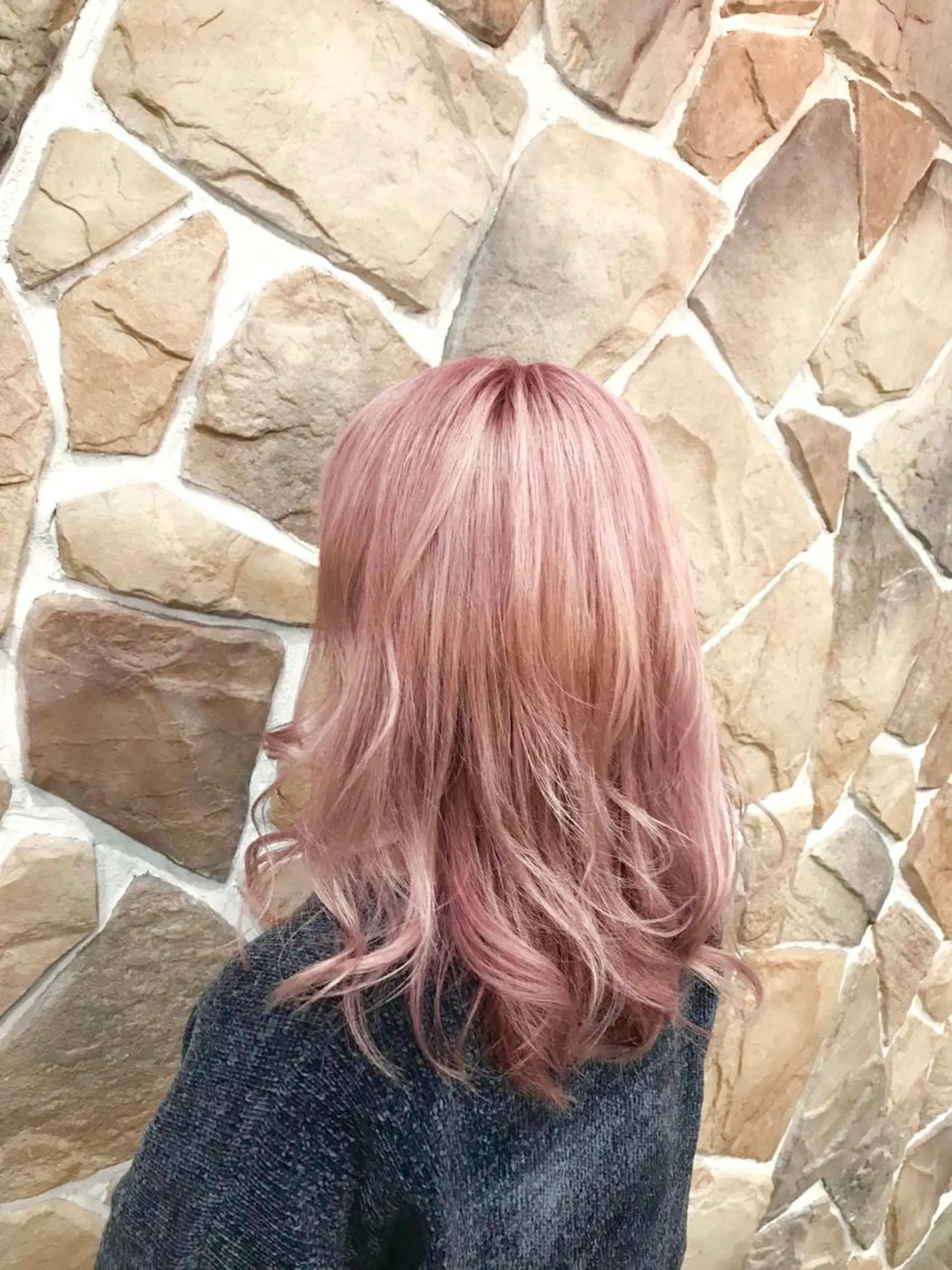 ミディアム カラー ブリーチ エリアNo.1カラー ⭐️hikaru⭐️のヘアスタイル