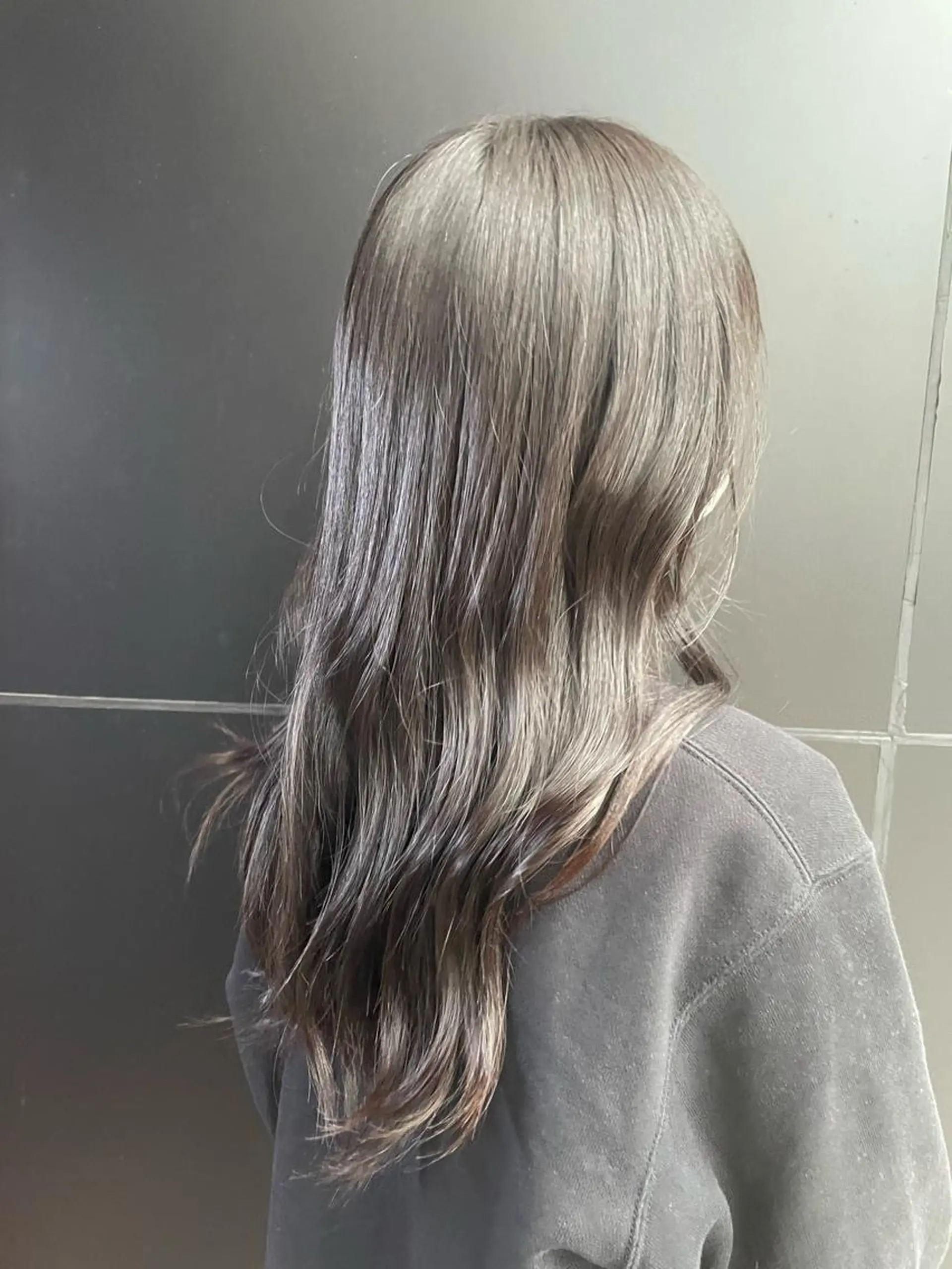 セミロング カラー グレージュ 【柏メンズパーマ職人 】店長　KAZUMAのヘアスタイル