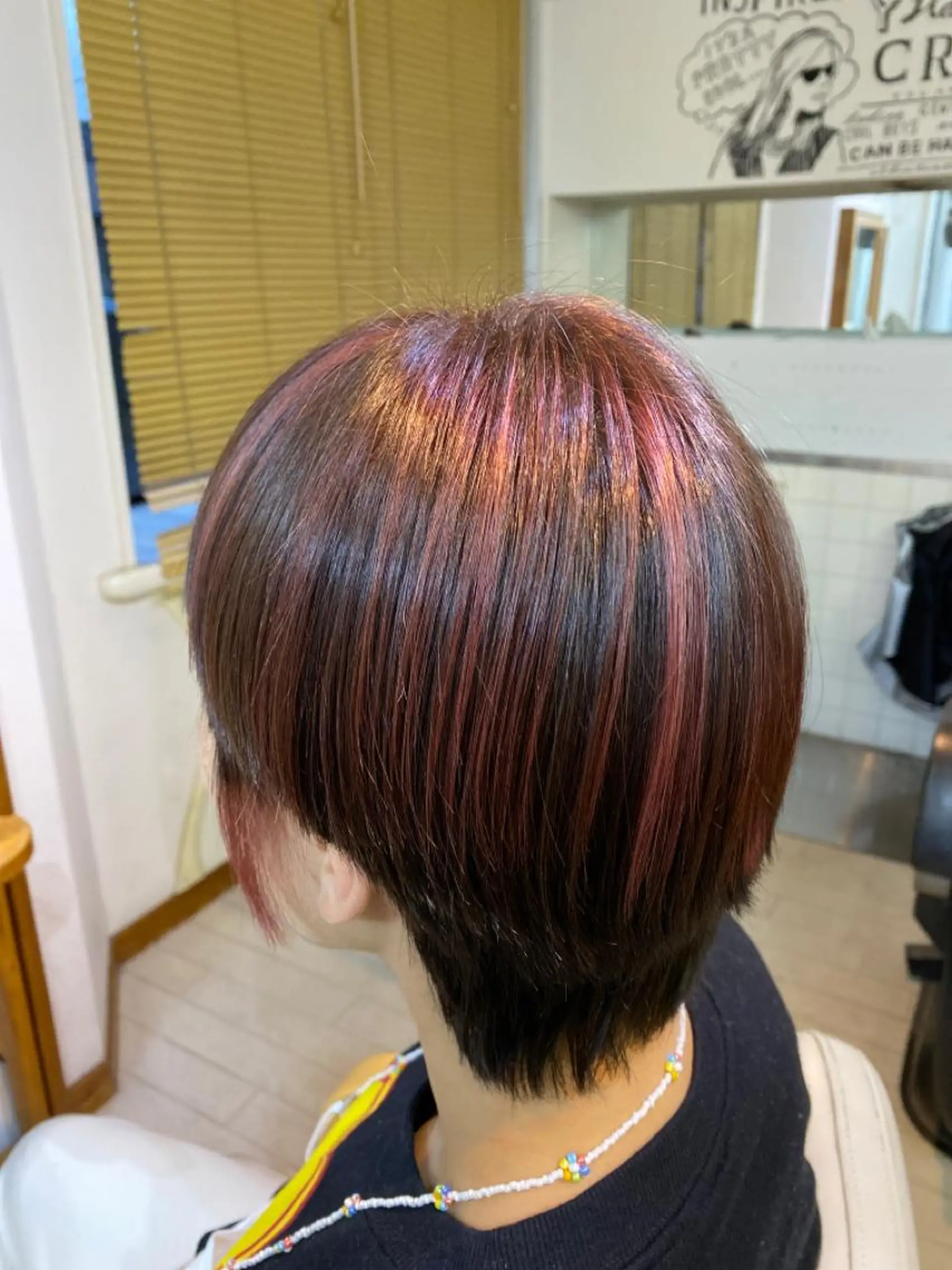 ショート カラー ブリーチ ケアブリーチ ダブルカラー イヤリングカラー グラデーションカラー CRADLE Takeuchiのヘアスタイル