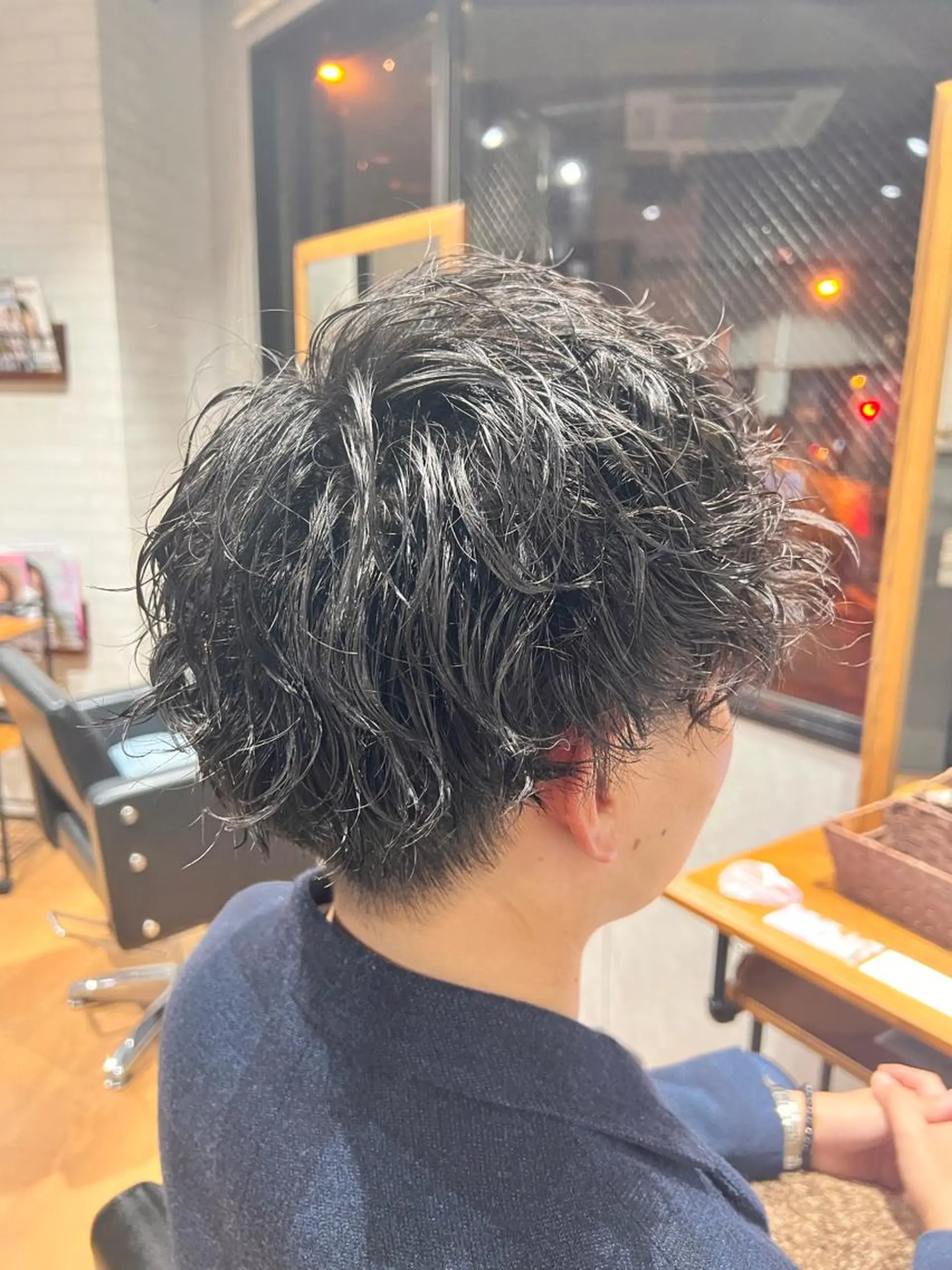 ショート パーマ ツイストスパイラルパーマ スパイラルパーマ パーマ メンズ特化☝️添田 好恵のヘアスタイル