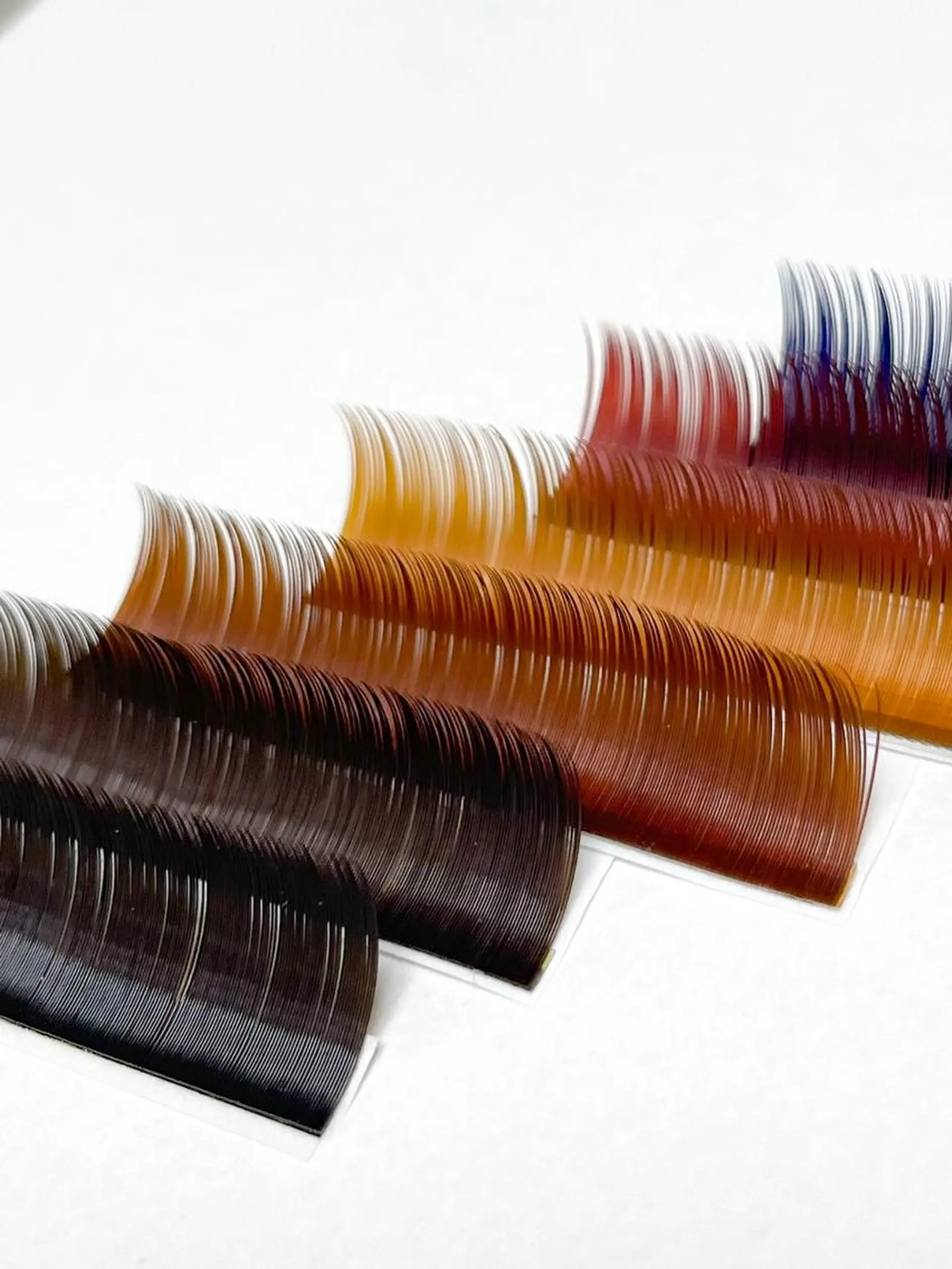 マツエク・マツパ カラーマツエク mila.池袋 マツモトのマツエク・マツパデザイン