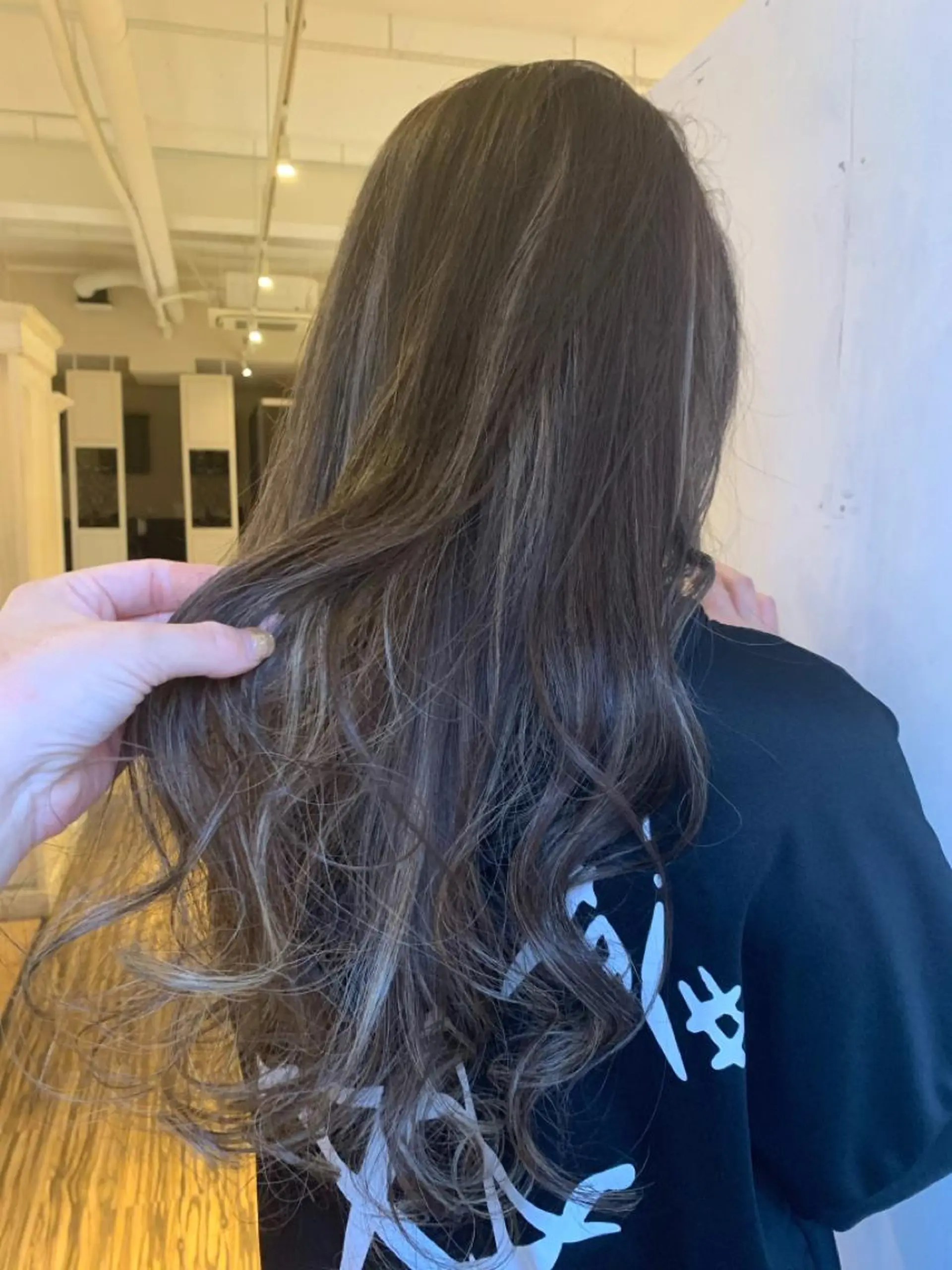 セミロング 龍 門のヘアスタイル