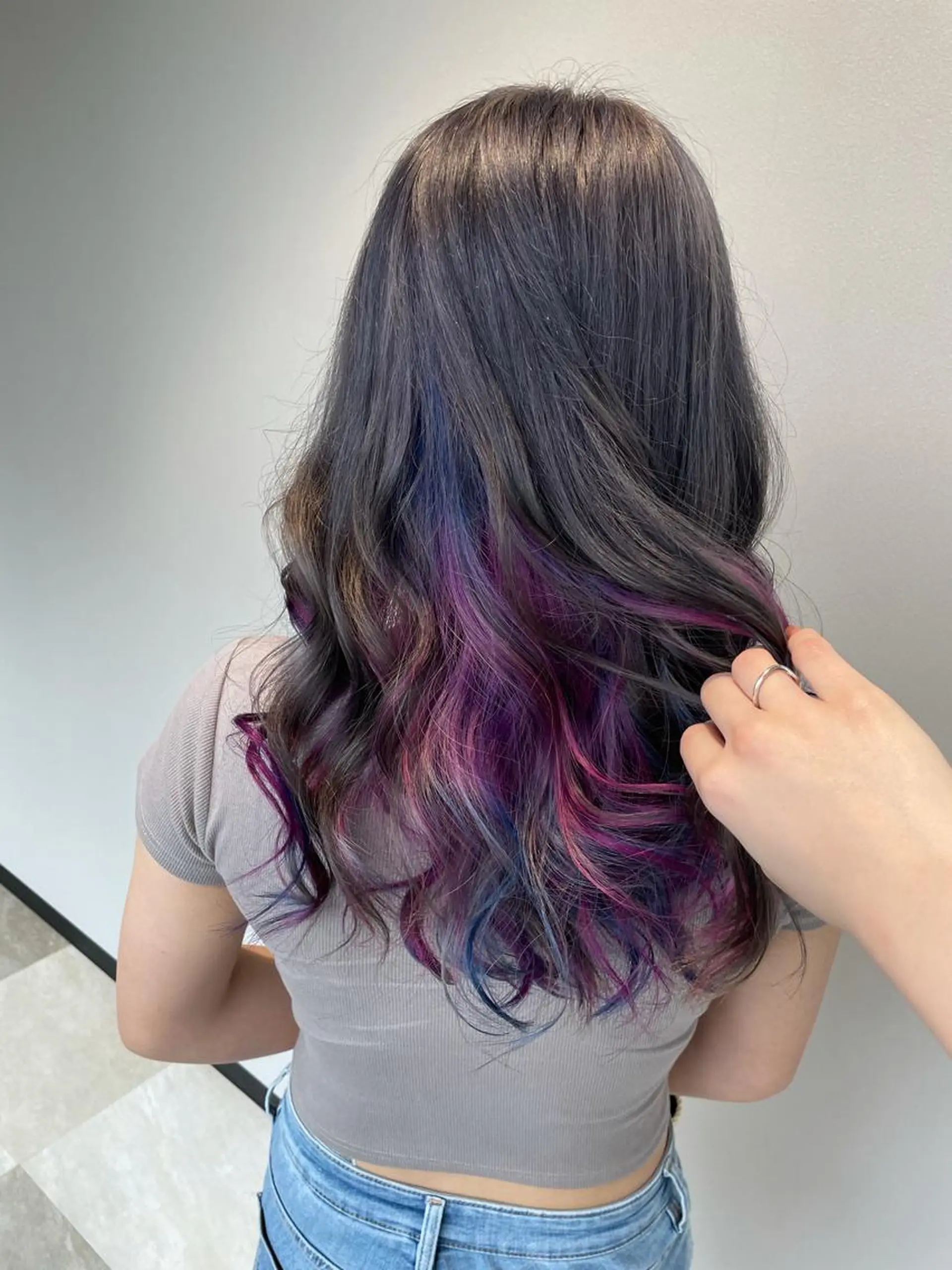 セミロング カラー リルフェアリー 磐田店のヘアスタイル