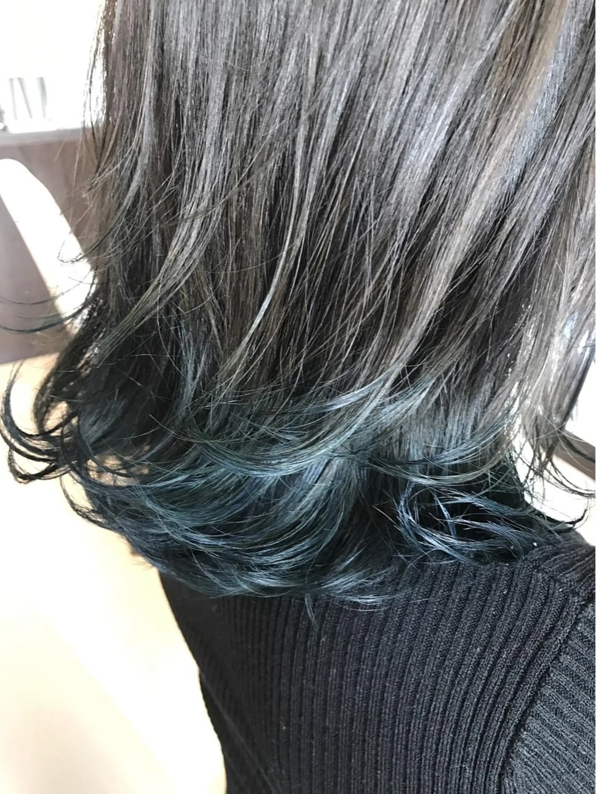 ミディアム カラー ブルーカラー ハイトーンカラー ネイビーカラー 武田 清久のヘアスタイル