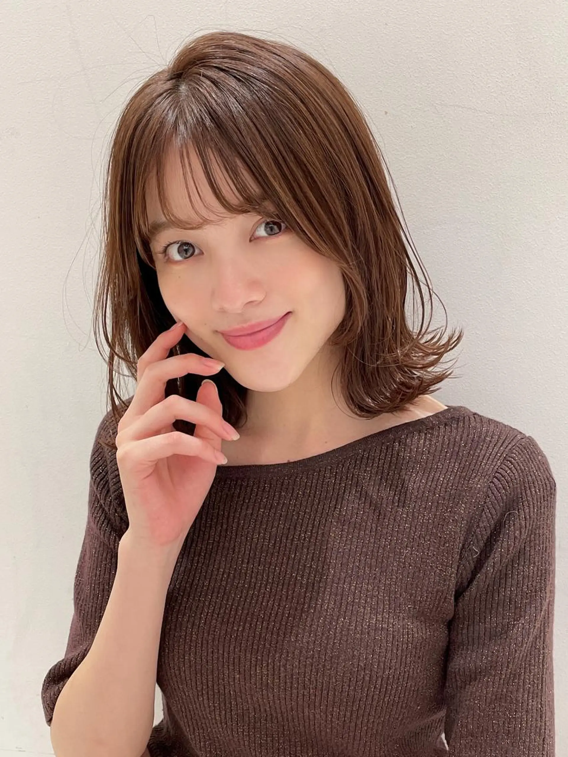 ミディアム カラー 梅田美容室 山崎海波のヘアスタイル