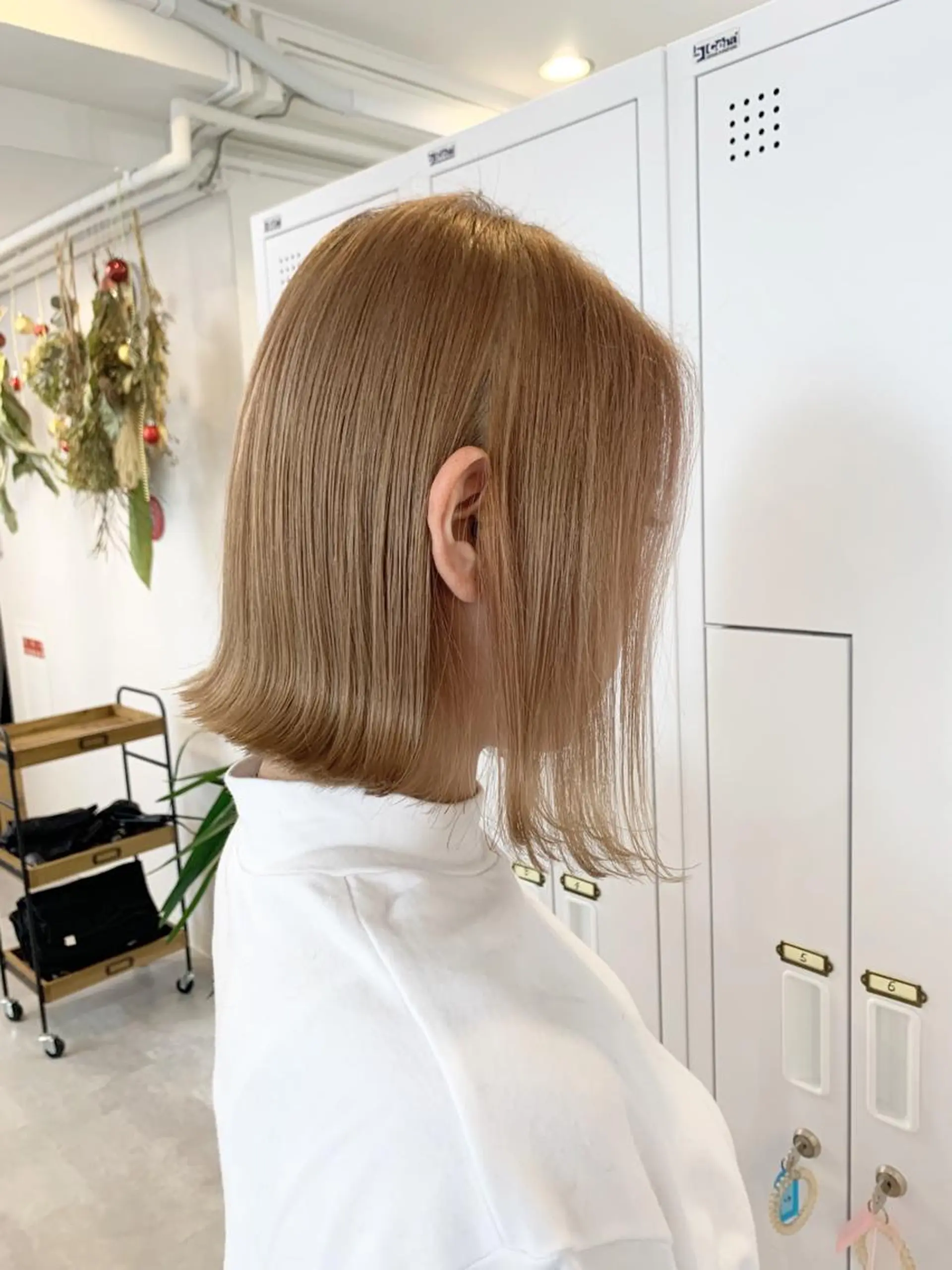 ショート 切りっぱなしボブ ボブ レイヤー×縮毛矯正 深見 拓のヘアスタイル