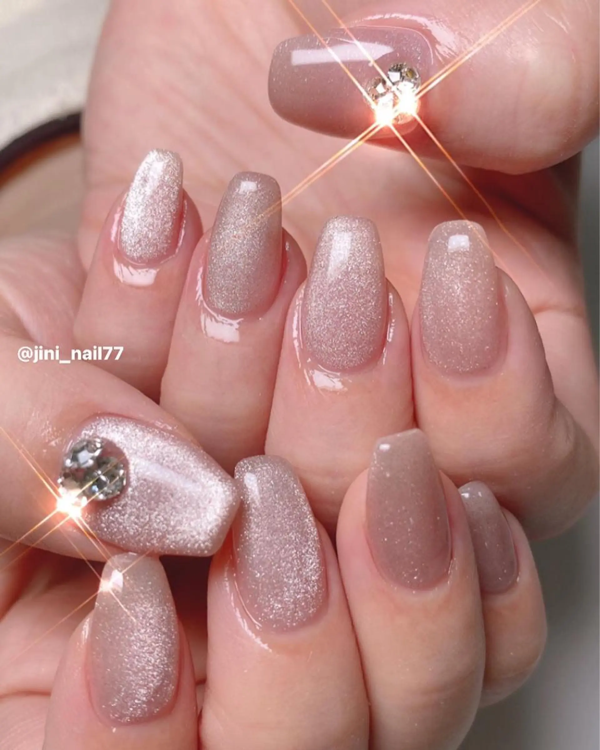 ネイル JINI NAIL所属・ジニ ネイルのネイルデザイン