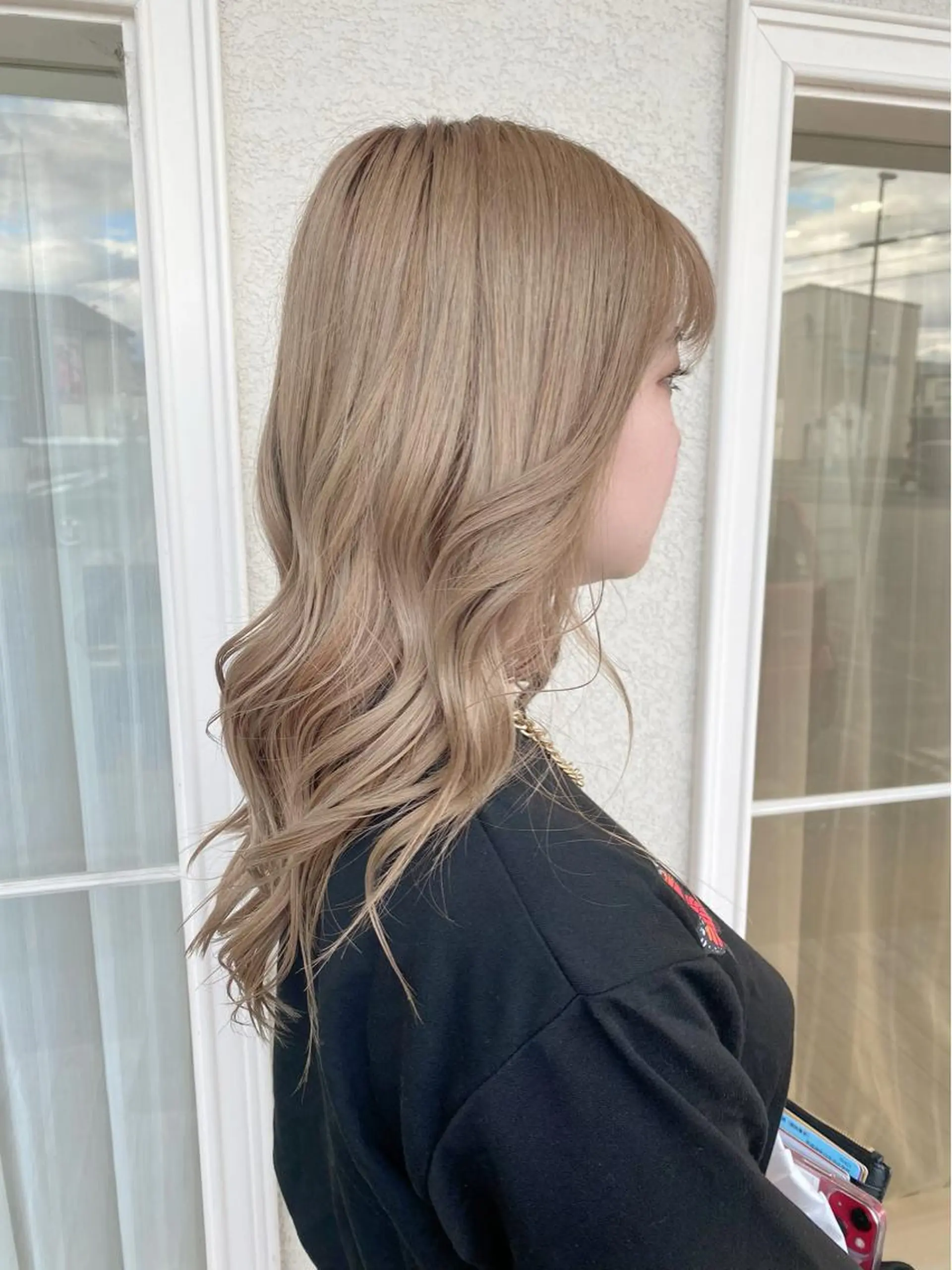 ミディアム カラー ヘアアレンジ ベージュカラー ミルクティーベージュ YoLo ．所属・あかり🌷 カラーリストのヘアスタイル