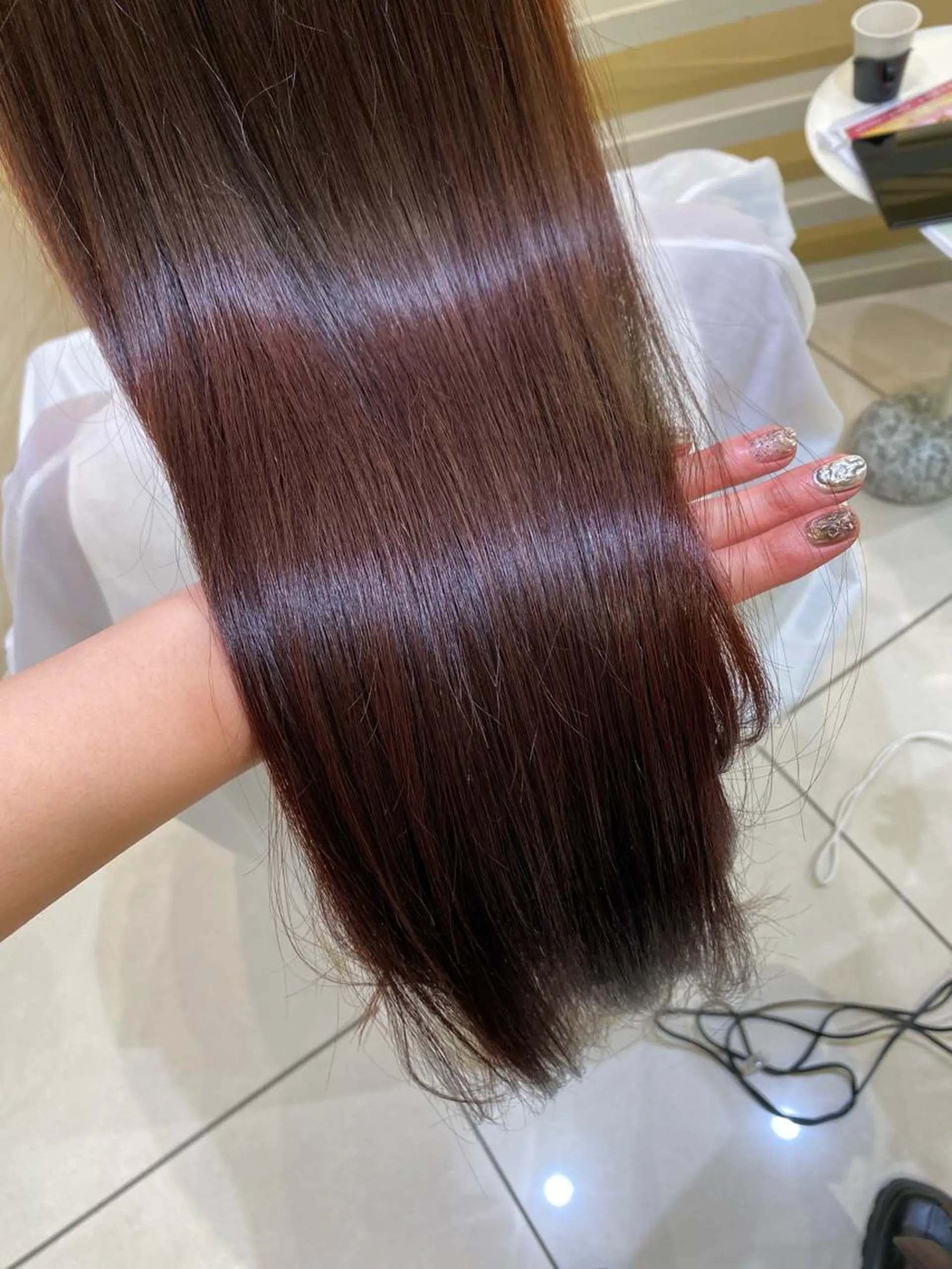 セミロング カラー ヘアカラー トリートメント 細めハイライト🩶 ボブ/レイヤーカットのヘアスタイル