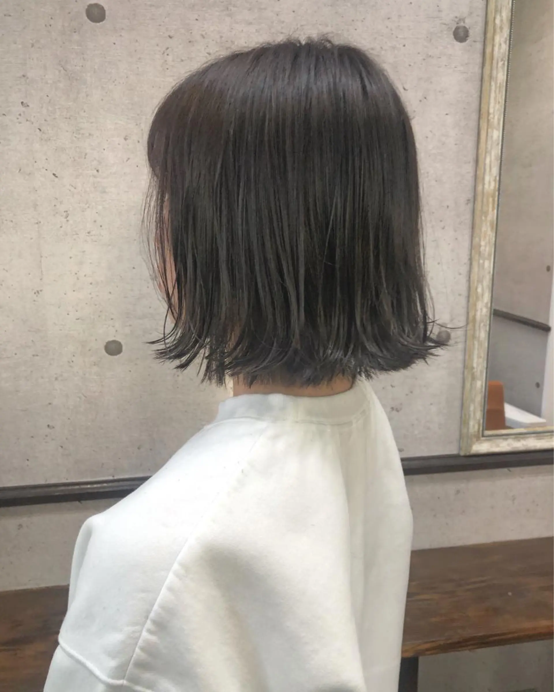 ショート カラー カット ヘアカラー 江原 彩華のヘアスタイル