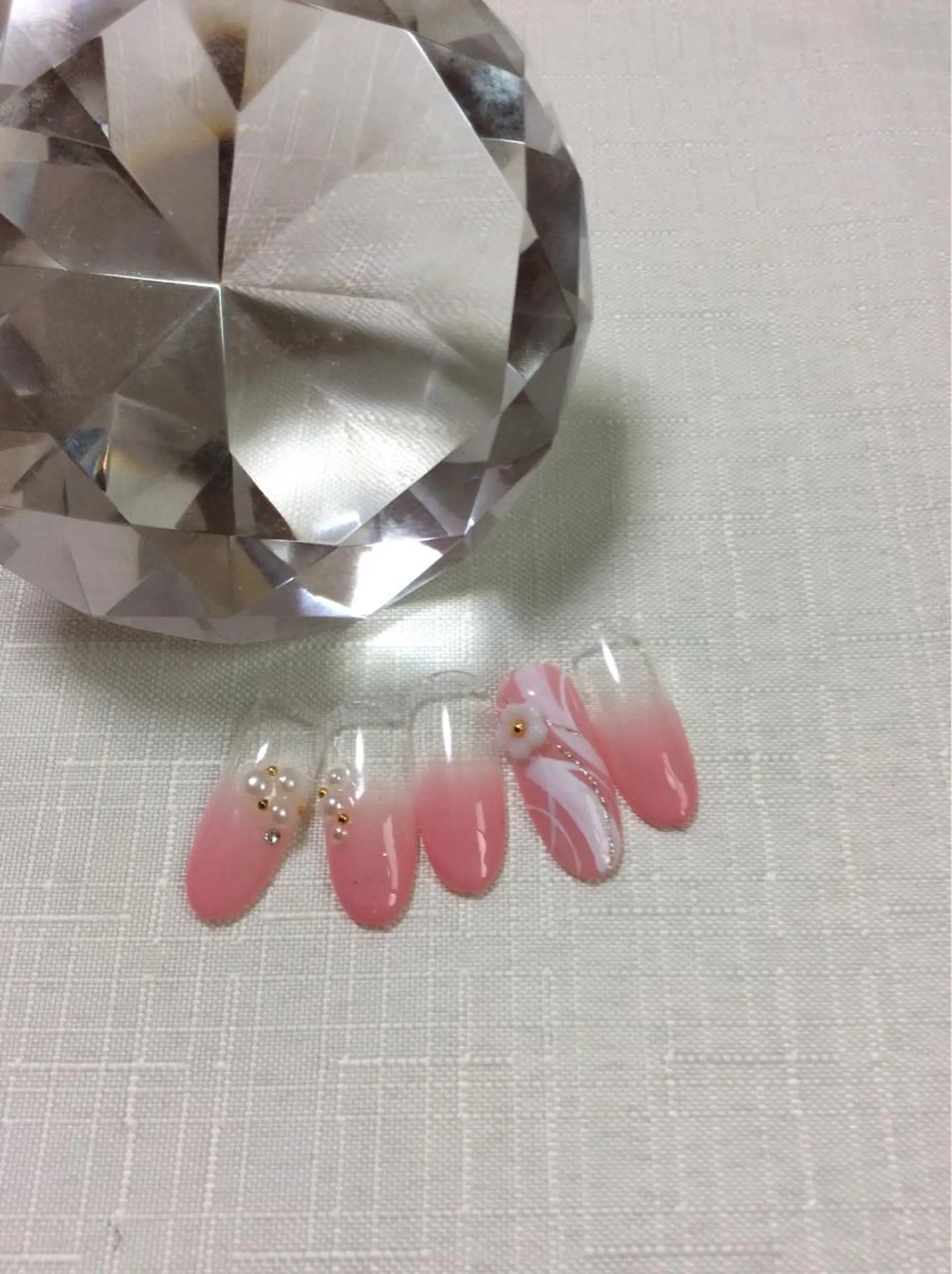 ネイル 小顔と腸の専門店 ラクーラビューティのエステ・リラクイメージ