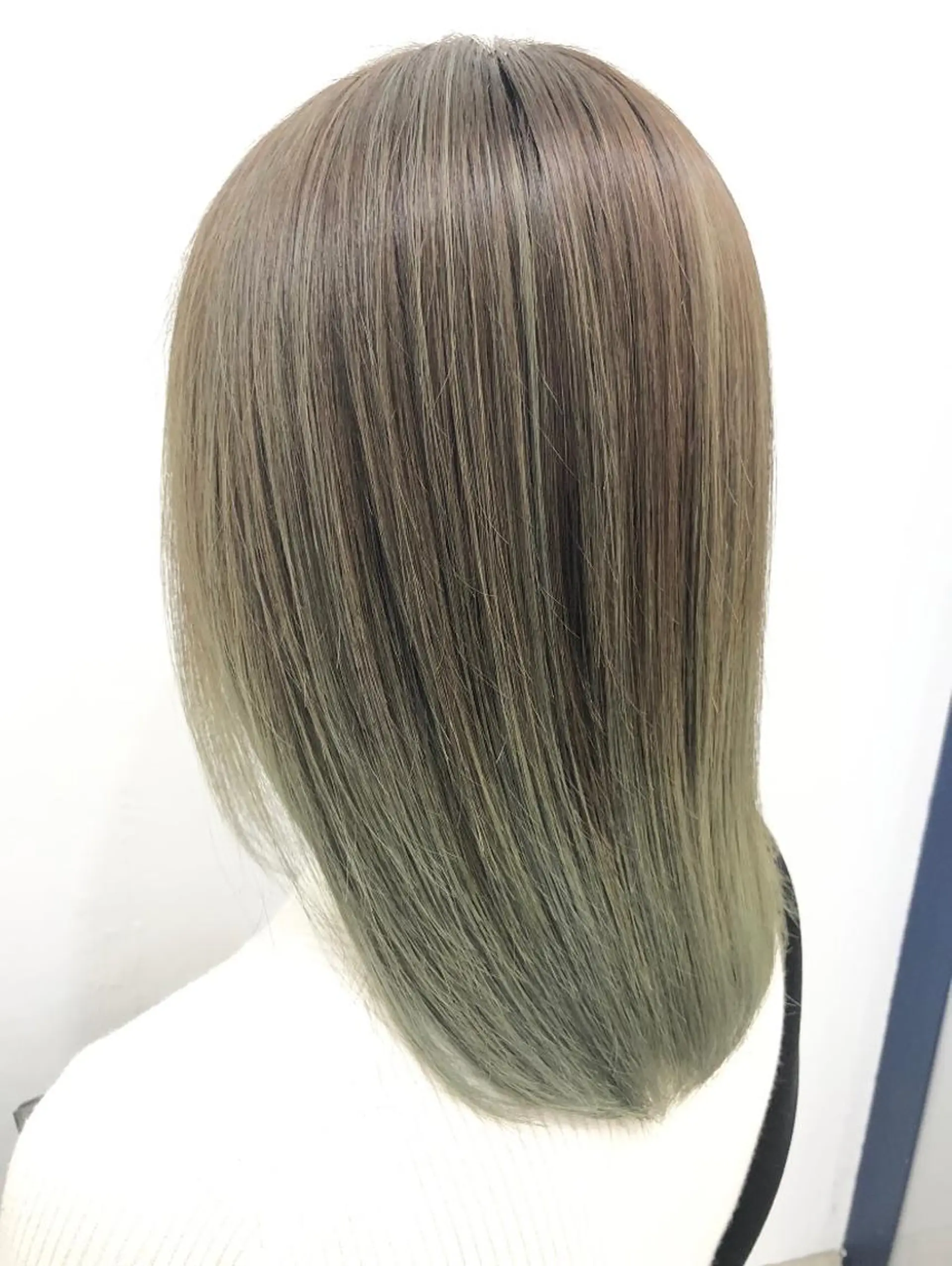 セミロング カラー 🧸縮毛矯正特化 金澤 彩香🎀のヘアスタイル