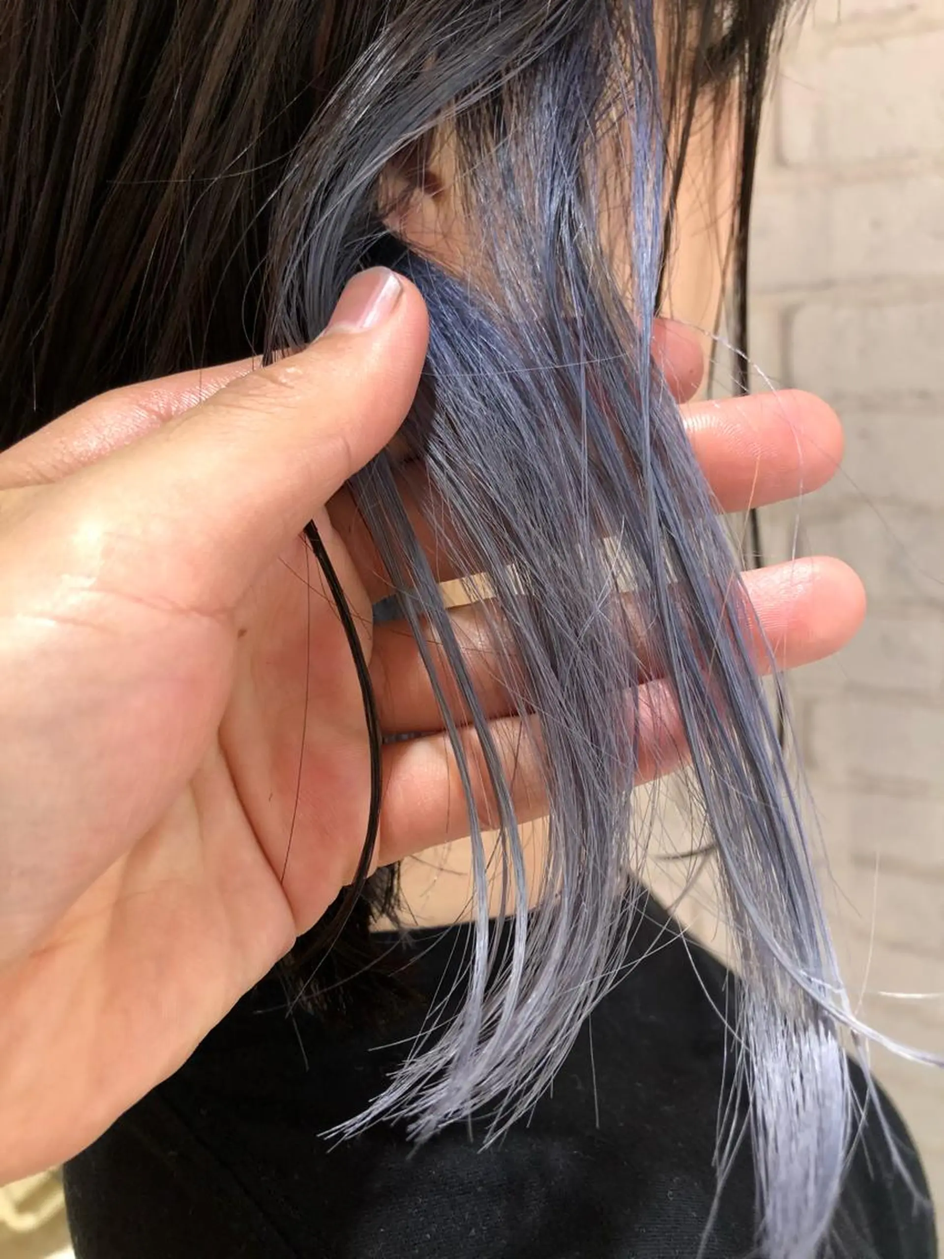 カラー ブリーチ THE DAY所属・AKI HASHIMOTOのヘアスタイル