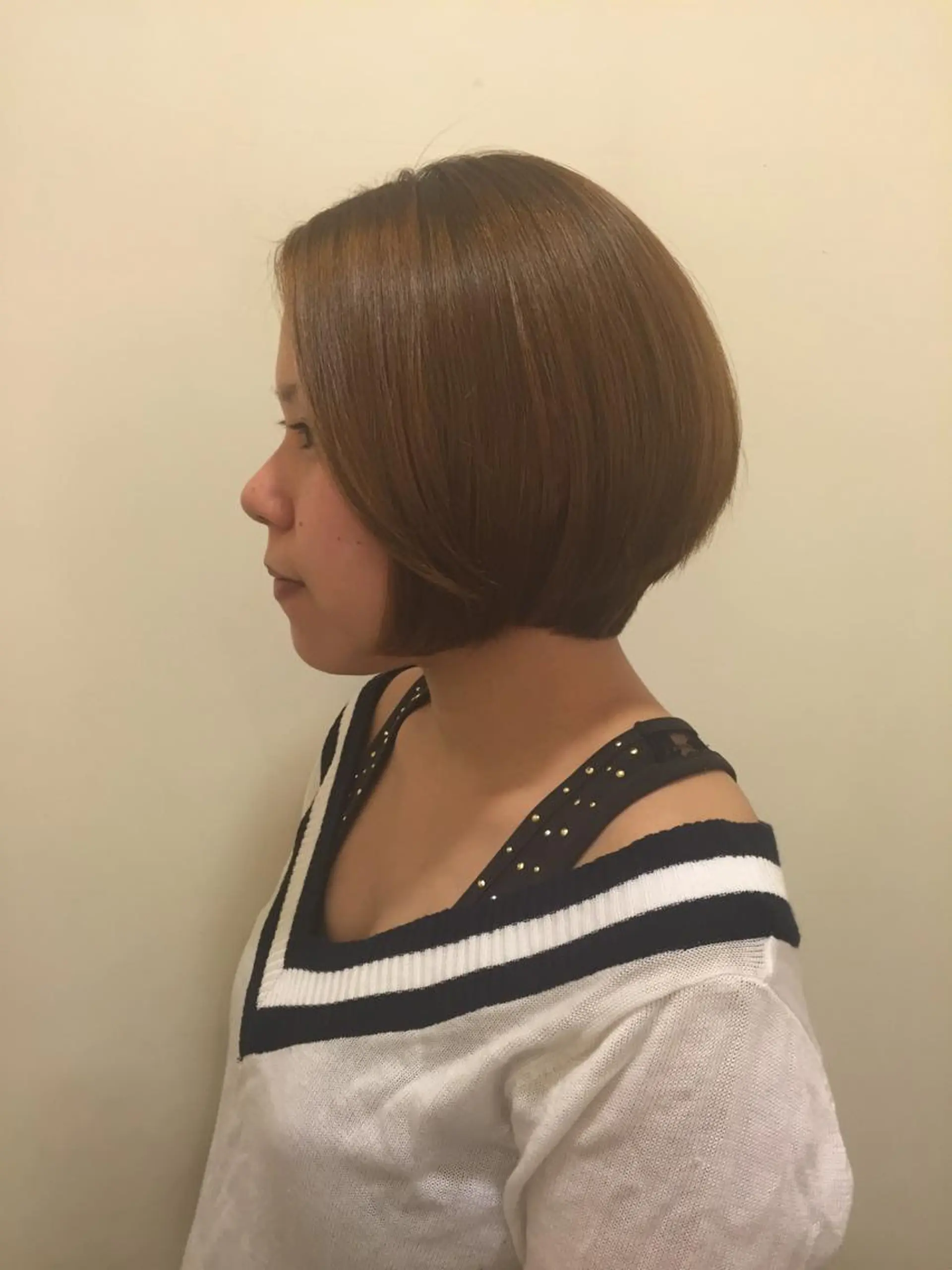 ショート カラー 乕谷 美潮のヘアスタイル