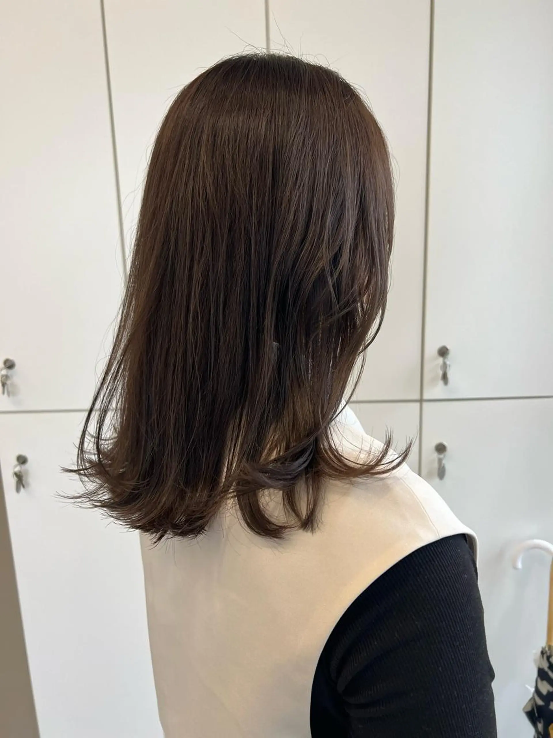 ミディアム カラー LOMARLIE JURIAのヘアスタイル