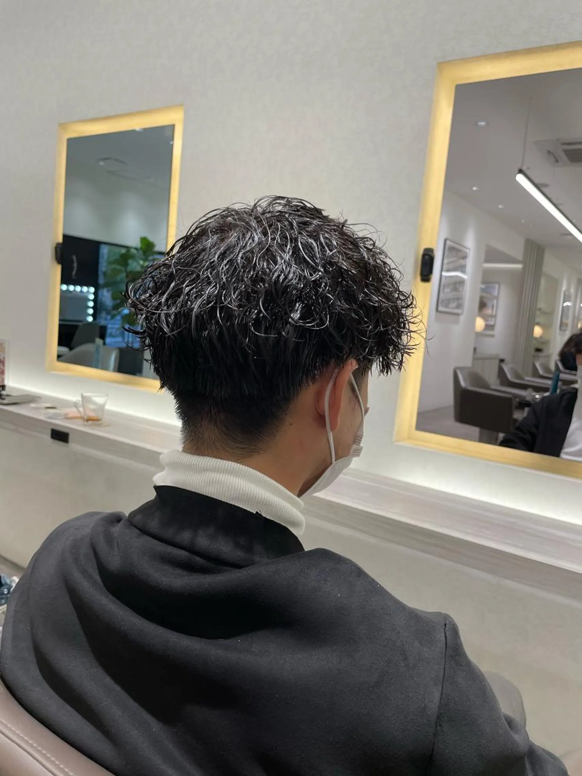 ショート パーマ メンズ メンズブリーチ メンズハイライト メンズメッシュ メンズパーマ メンズツイストパーマ カット パーマ Reginavita栄所属・パーマ×メッシュ/ 本日空き○/岡本一真のヘアスタイル