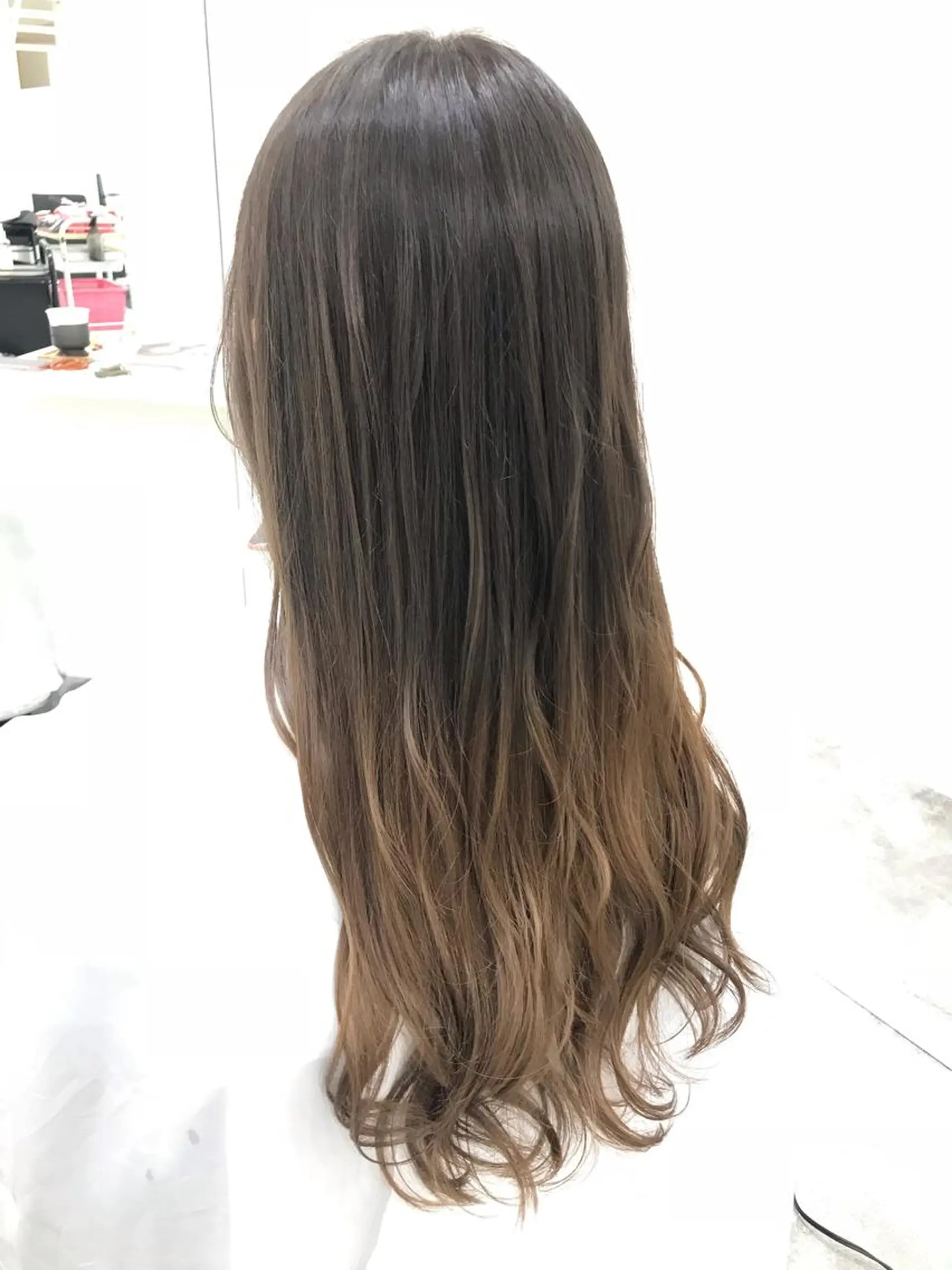 ロング カラー Adachi Fujikoのヘアスタイル