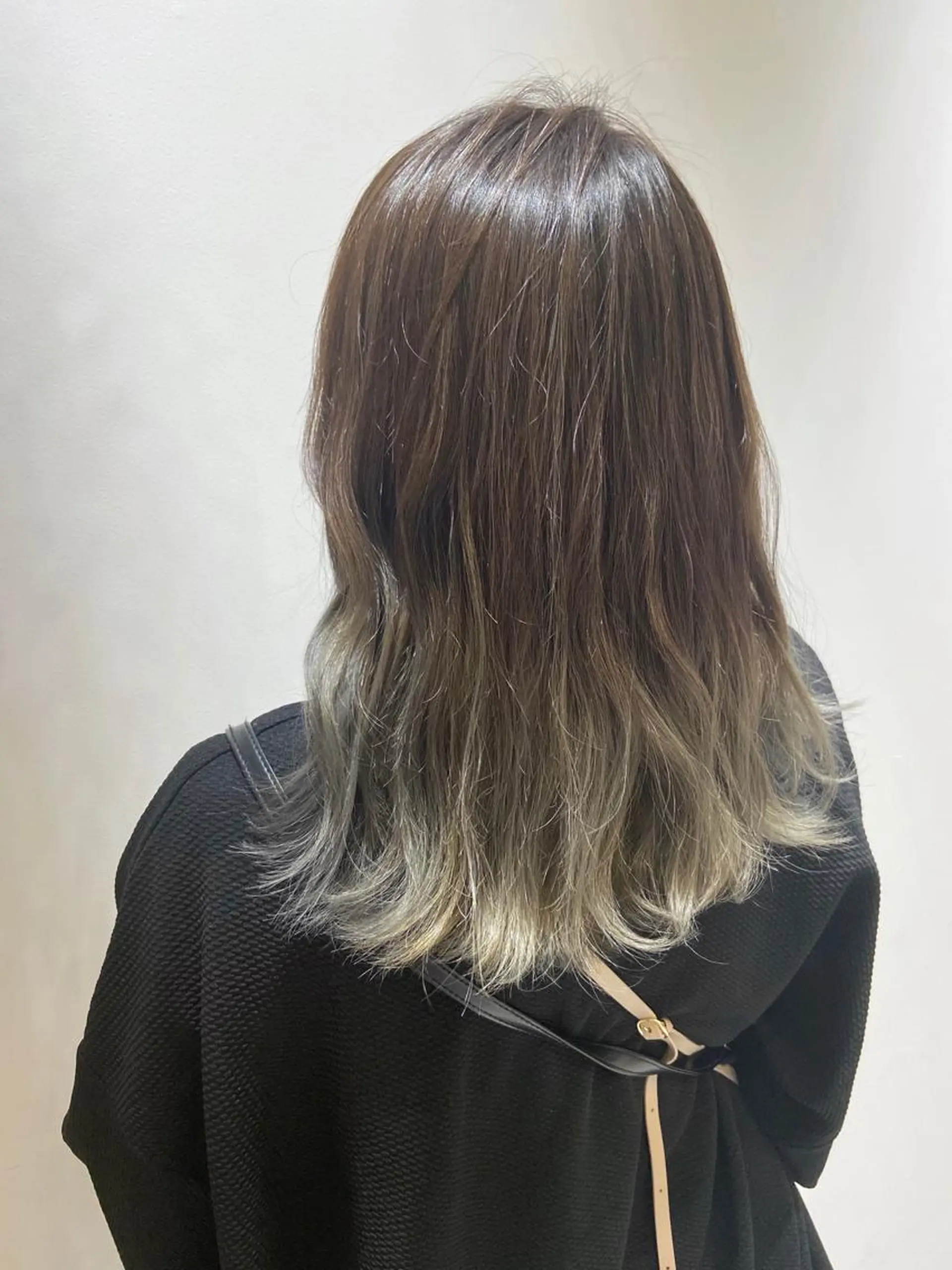 ミディアム カラー カット ヘアカラー トリートメント 🐺ウルフ/レイヤー 似合わせ‎🤍沙羅のヘアスタイル