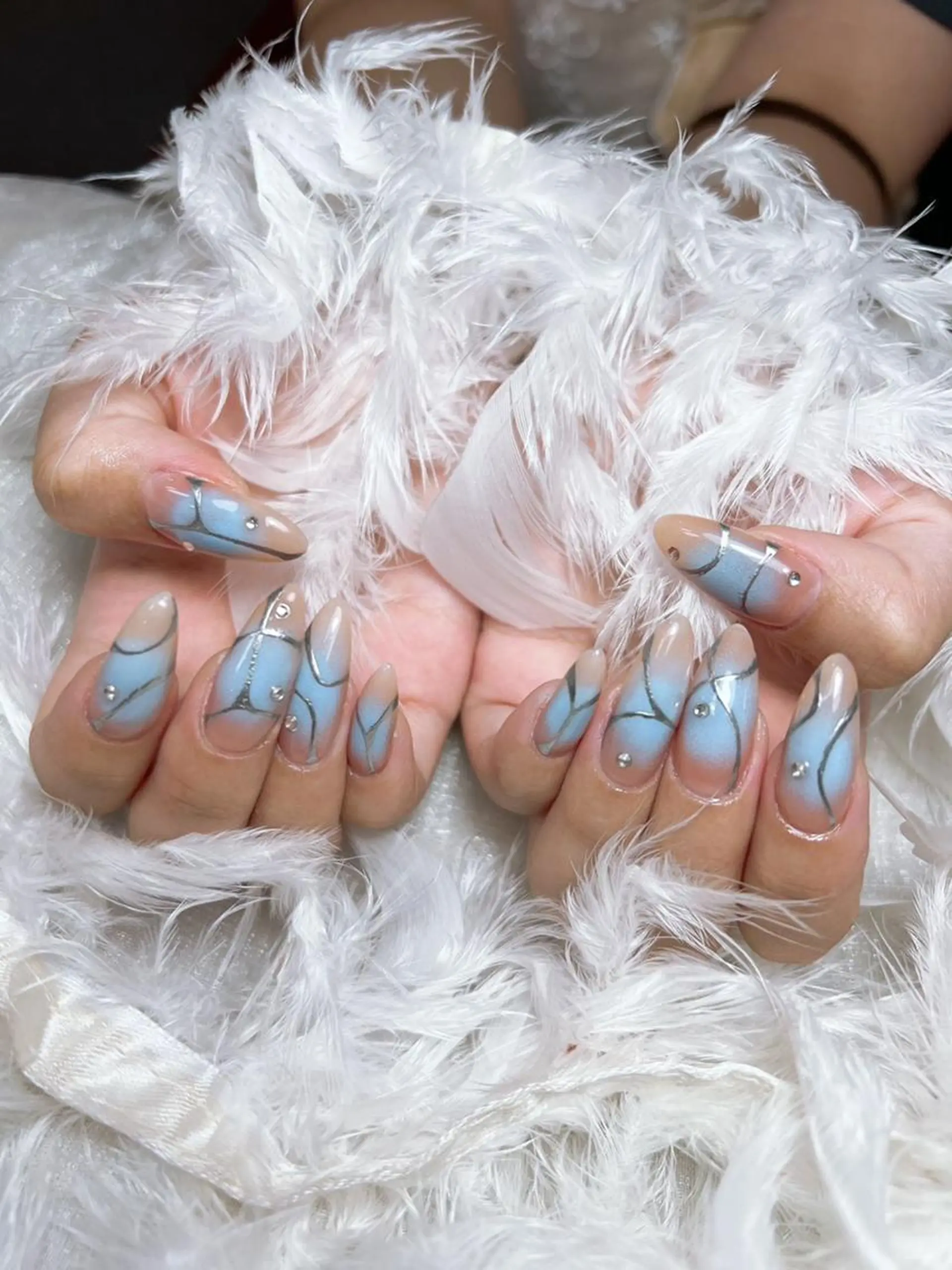 ネイル ハンドネイル ハンドケア DEMAIN- 🕊️のネイルデザイン