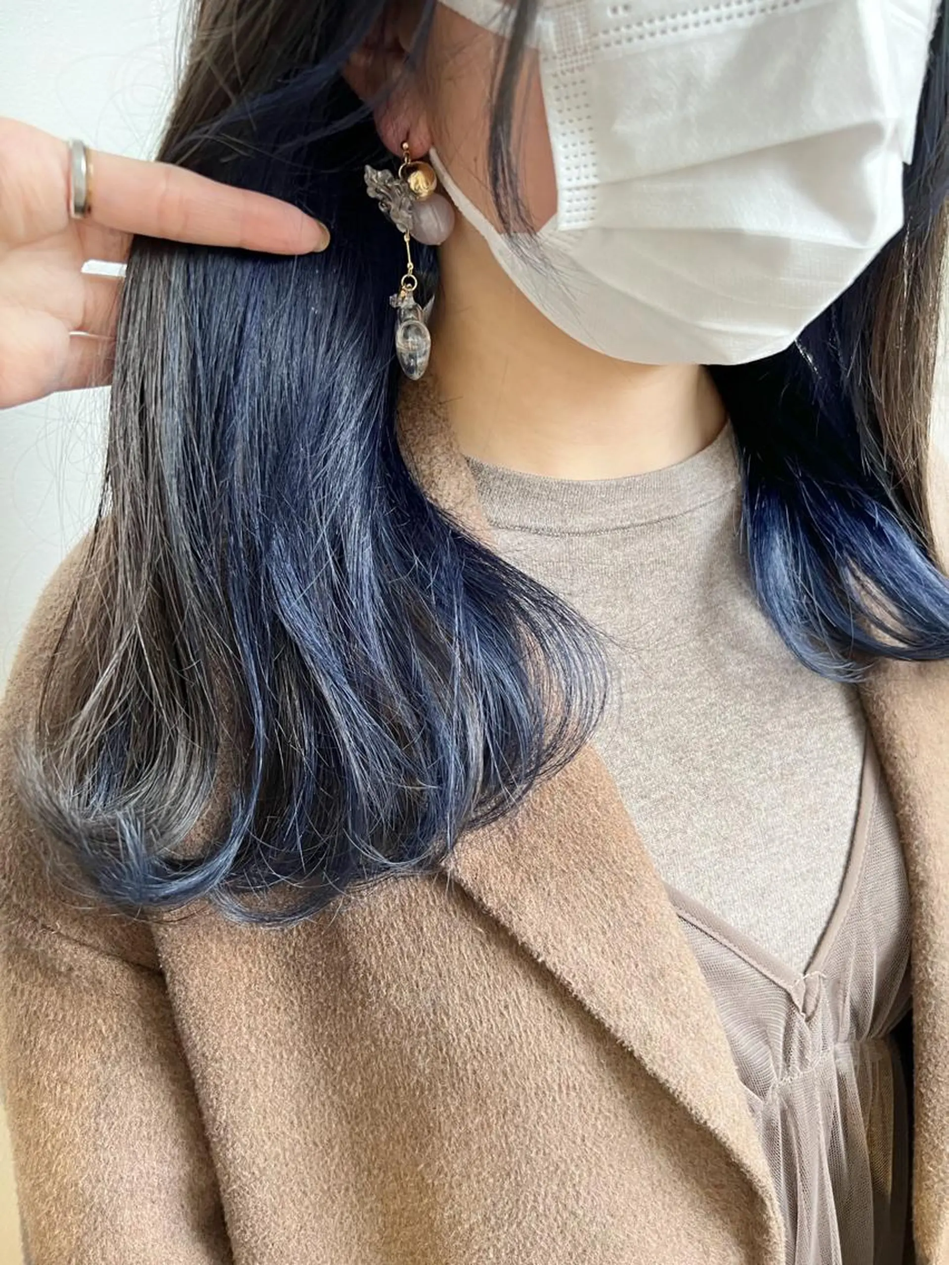 セミロング カラー ダブルカラー イヤリングカラー ハイライトカラー イルミナカラー インナーカラー ヘアカラー トリートメント ヘッドスパ ダブルカラー　/ インナーカラーMiiのヘアスタイル