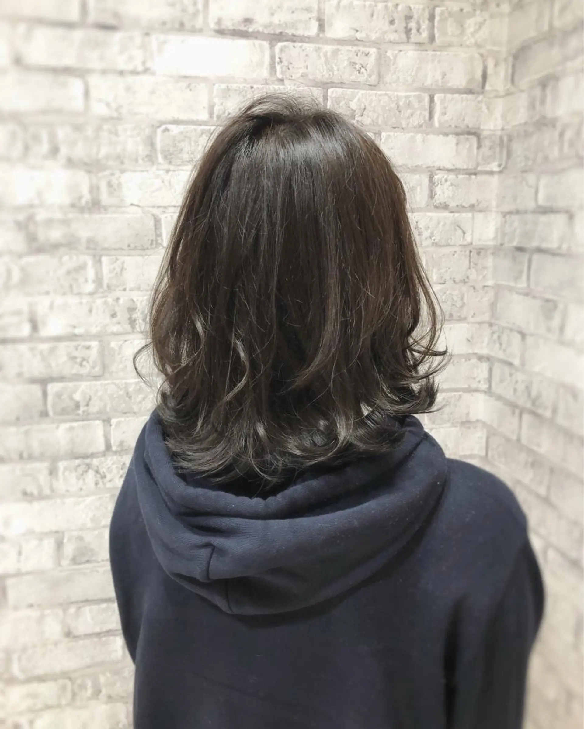 ショート カラー ヘアアレンジ アッシュ ボブ 外ハネヘア ヘアカラー トリートメント 秋山 幸太のヘアスタイル