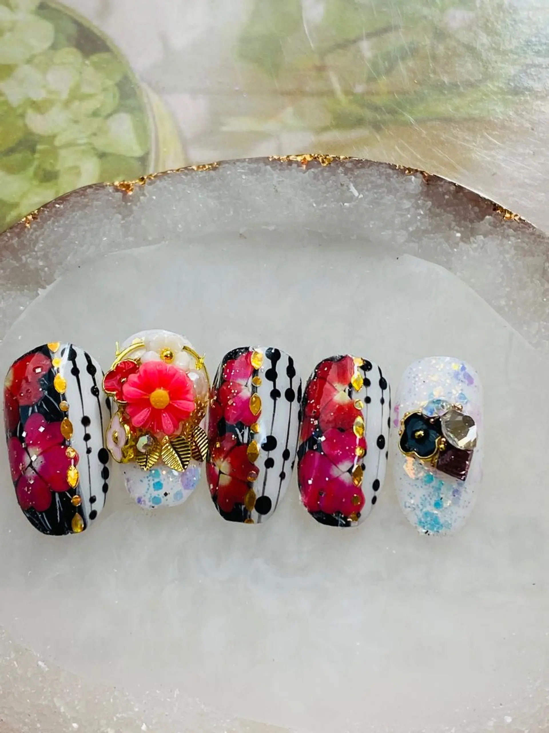 ネイル 成人式 自宅ネイルサロン ♦️nuance♦️のネイルデザイン