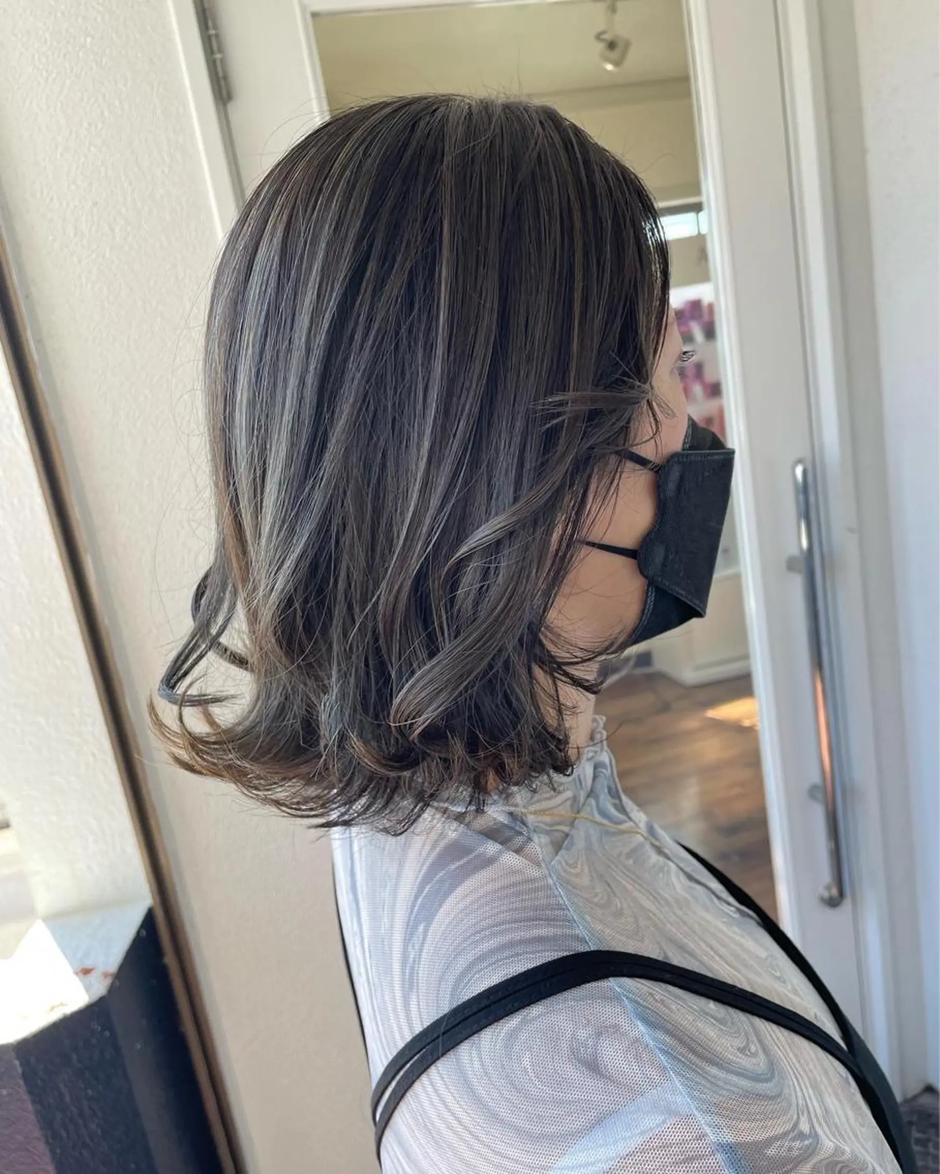 ミディアム カラー グレージュ ハイライトカラー ハイライト 大嶋 宏隆のヘアスタイル