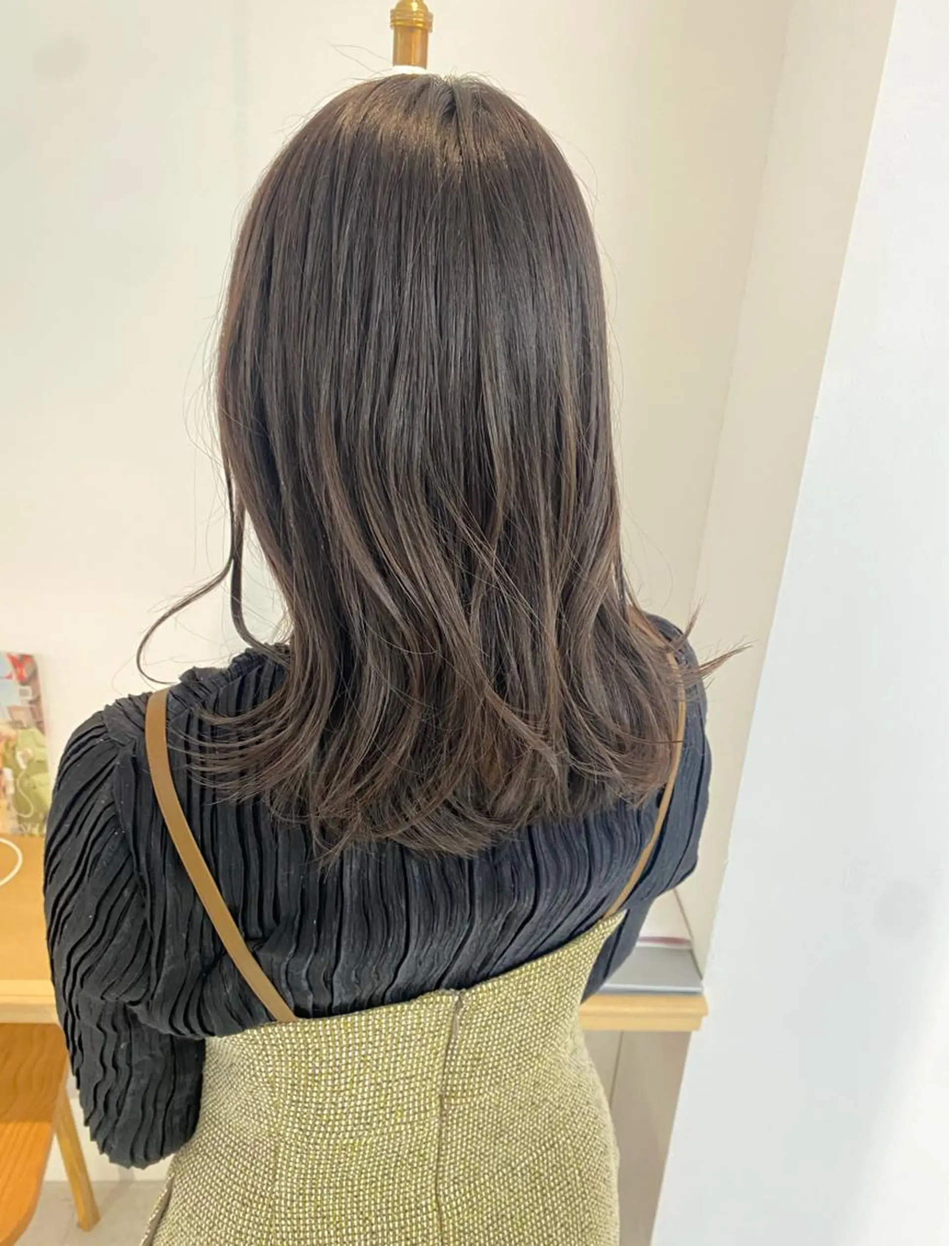 ミディアム カラー カット ヘアカラー トリートメント 安永 涼のヘアスタイル