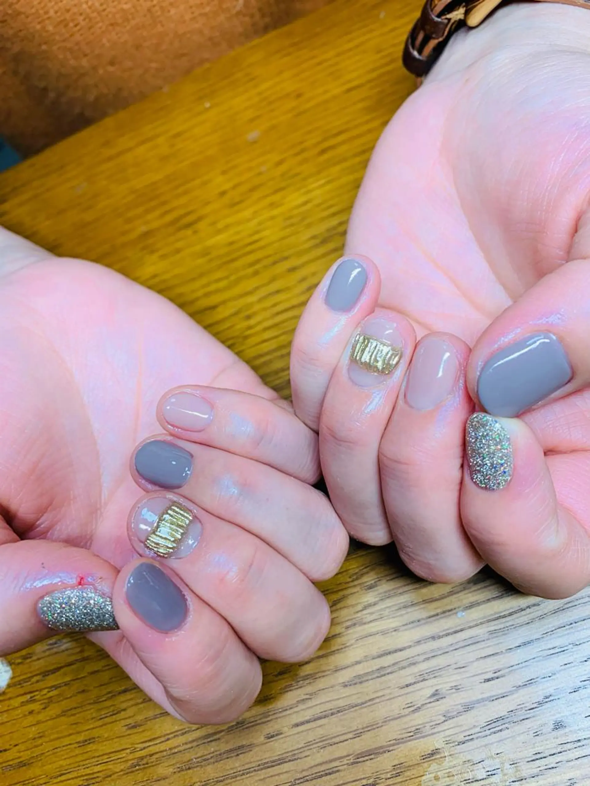 ネイル ハンドネイル 大崎 奈々のネイルデザイン