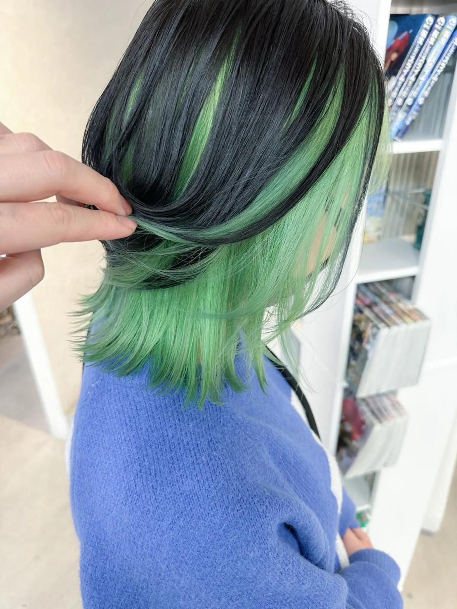 ミディアム カラー 黒髪 ブリーチ エドルカラー イルミナカラー ヘアカラー BOX mico.のヘアスタイル