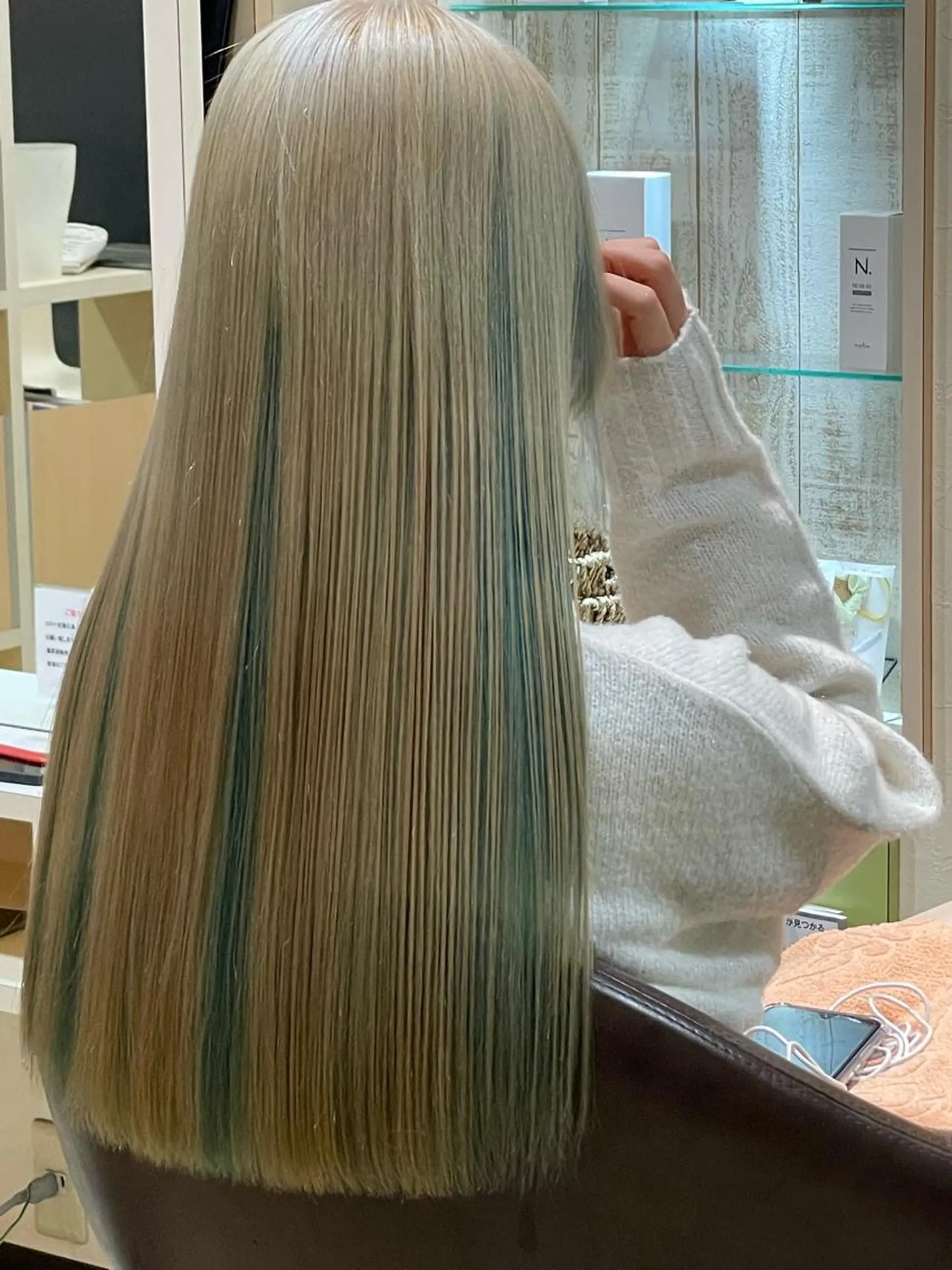 ロング カラー 🌈派手髪ハイトーン 🌈鈴木亮太🌈のヘアスタイル