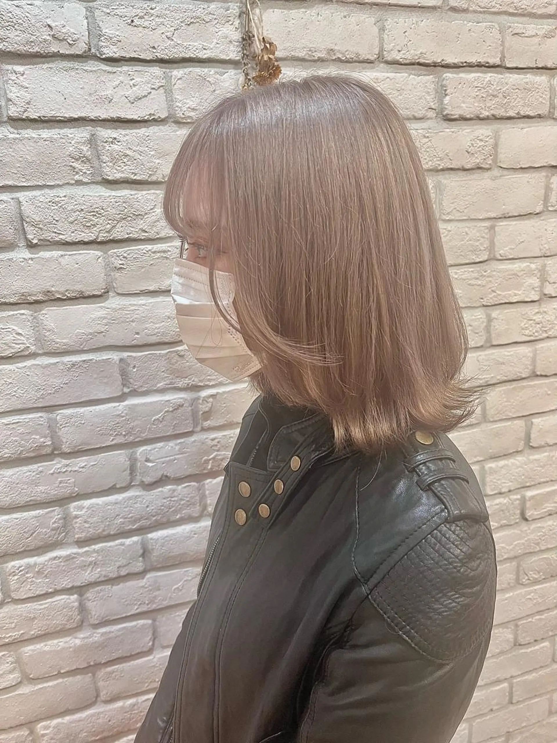 ミディアム カラー 🎀野崎 美玖𝜗𝜚˚⋆のヘアスタイル