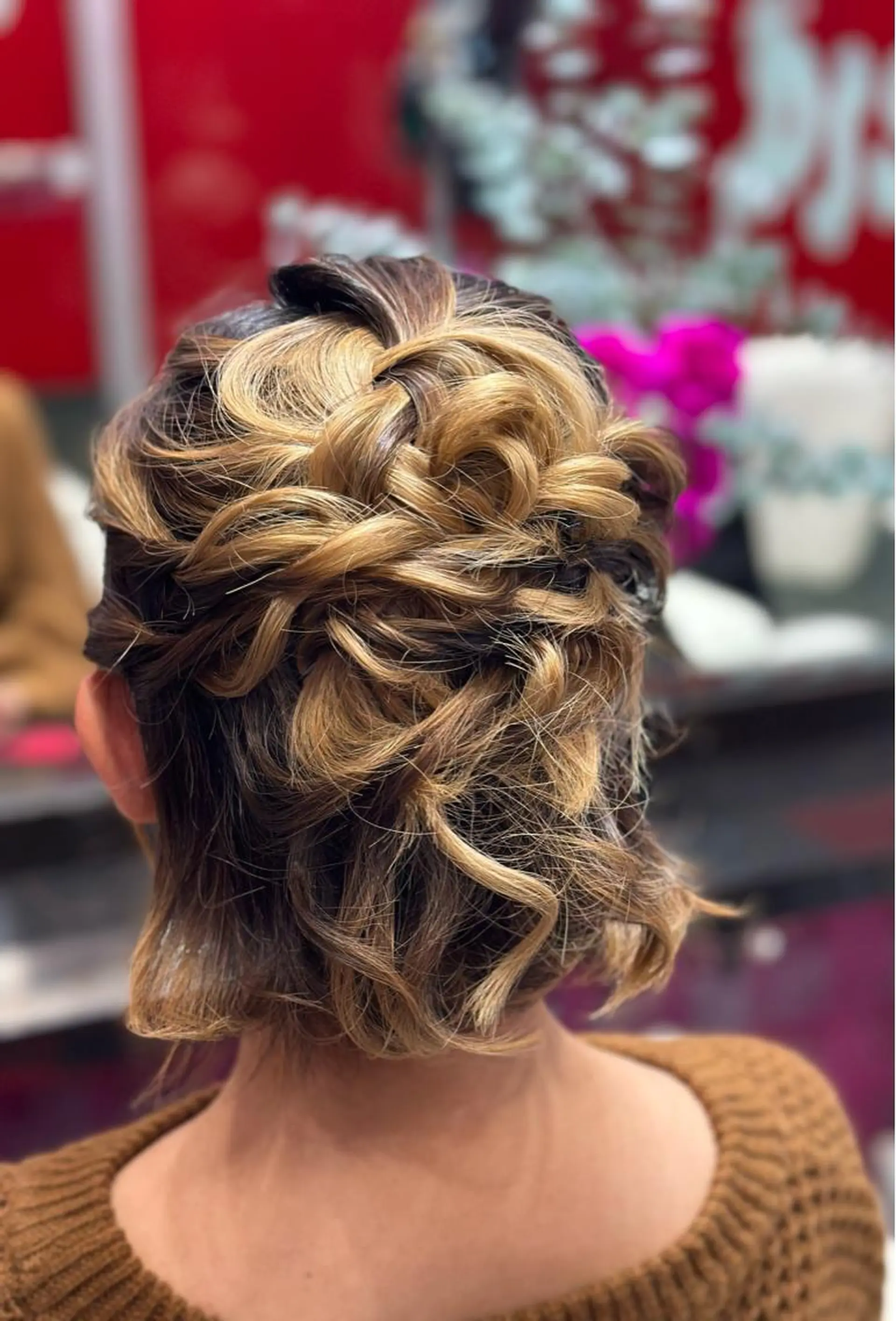 ミディアム ヘアカラー 横山 千春のヘアスタイル