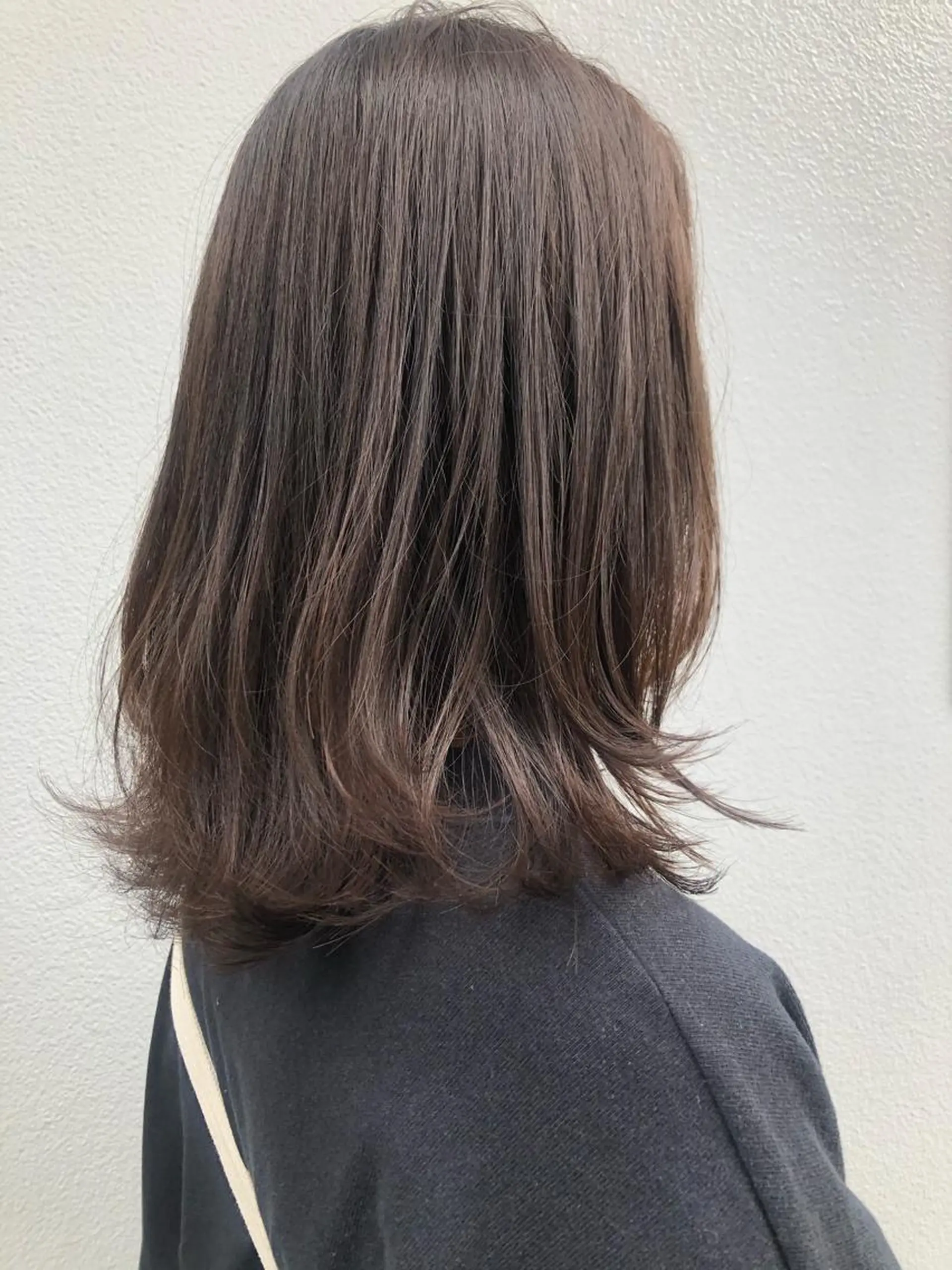 ミディアム 🩰オリーブ/ ベージュ松本咲花🩰のヘアスタイル