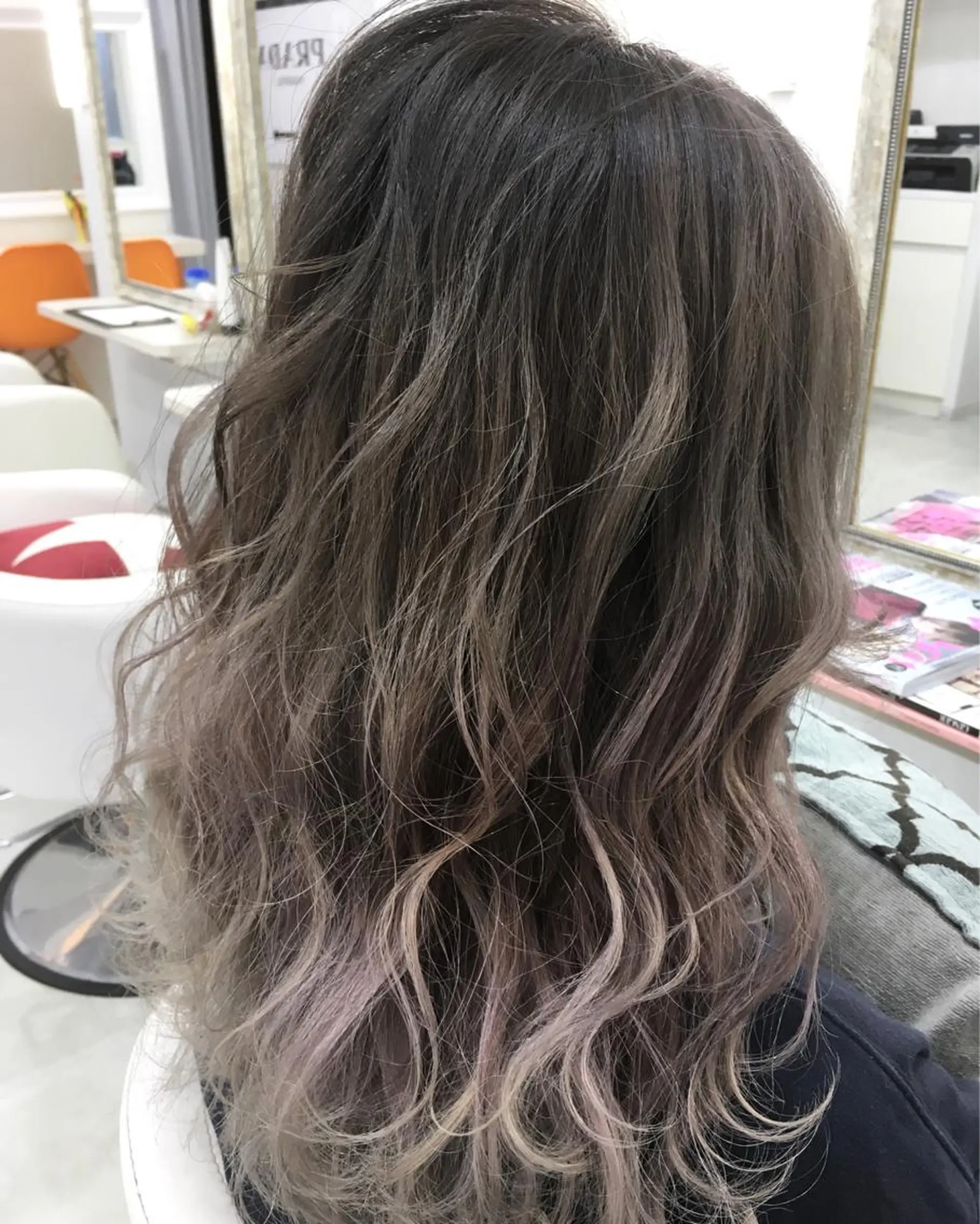 セミロング カラー 髪質改善 中川 翔のヘアスタイル